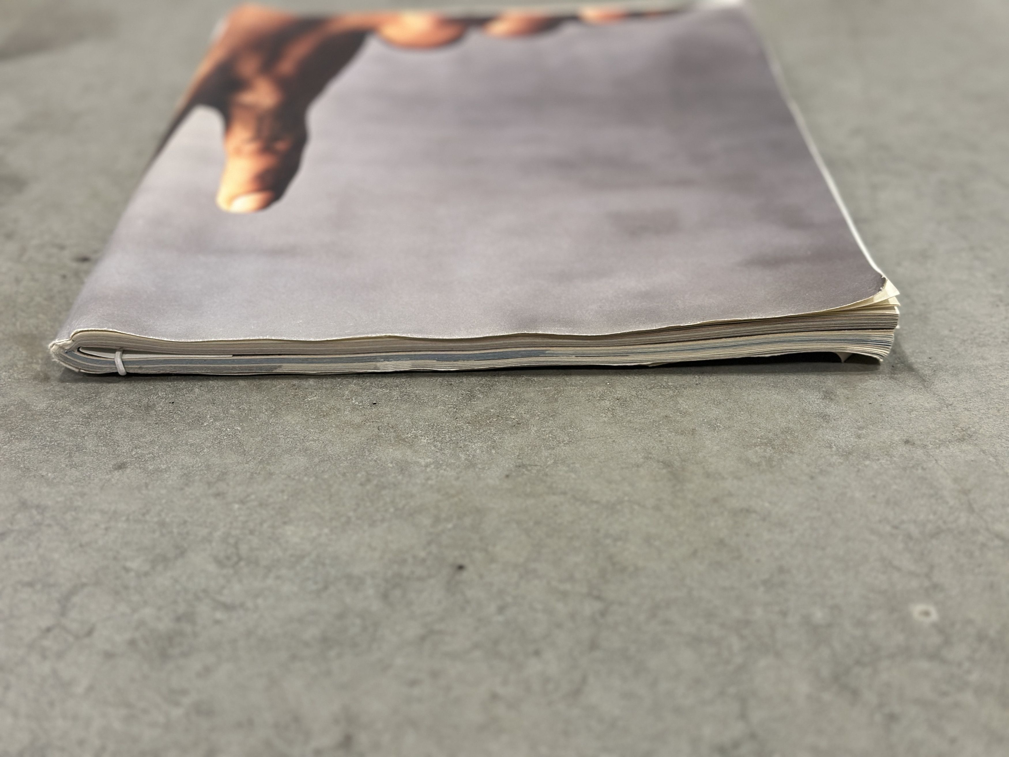 Loewe Eye/LOEWE/You Issue 8 Christmas 2019 Size ONE SIZE - 8 Thumbnail