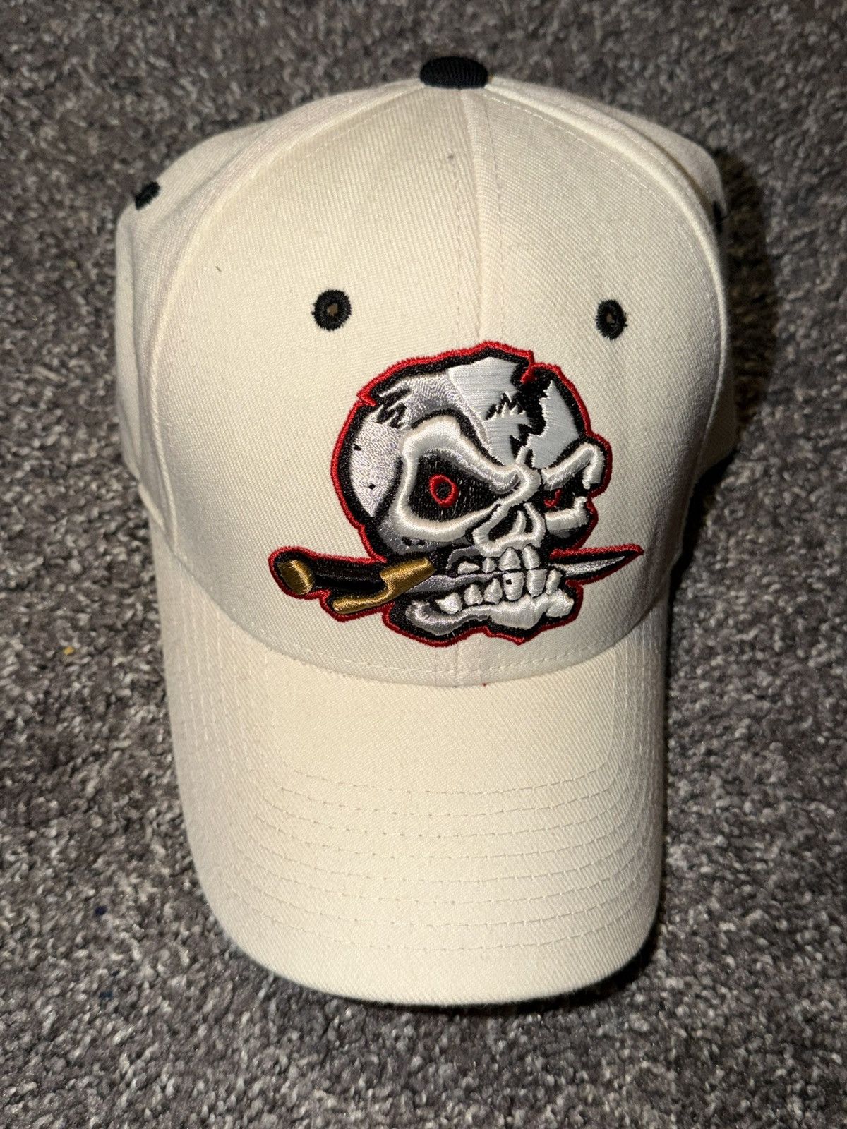 Zephyr Zephyr Never Dead Skull Pirate Hat Size Youth 6,3/4 Used PO Size ONE SIZE - 4 Thumbnail