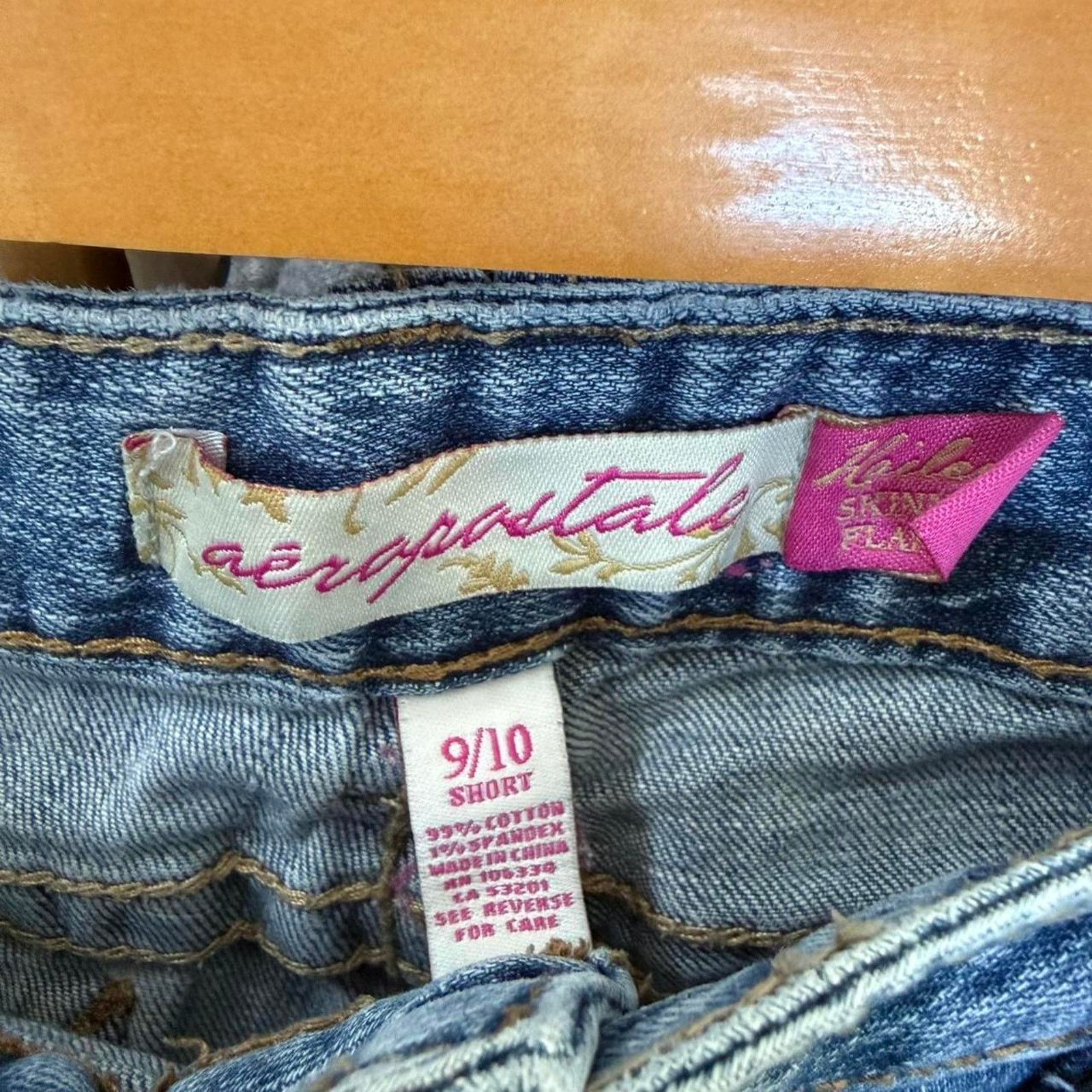 Aeropostale Vintage Y2K Aeropostale Women’s Faded Low Rise Jeans Size 31" - 4 Thumbnail