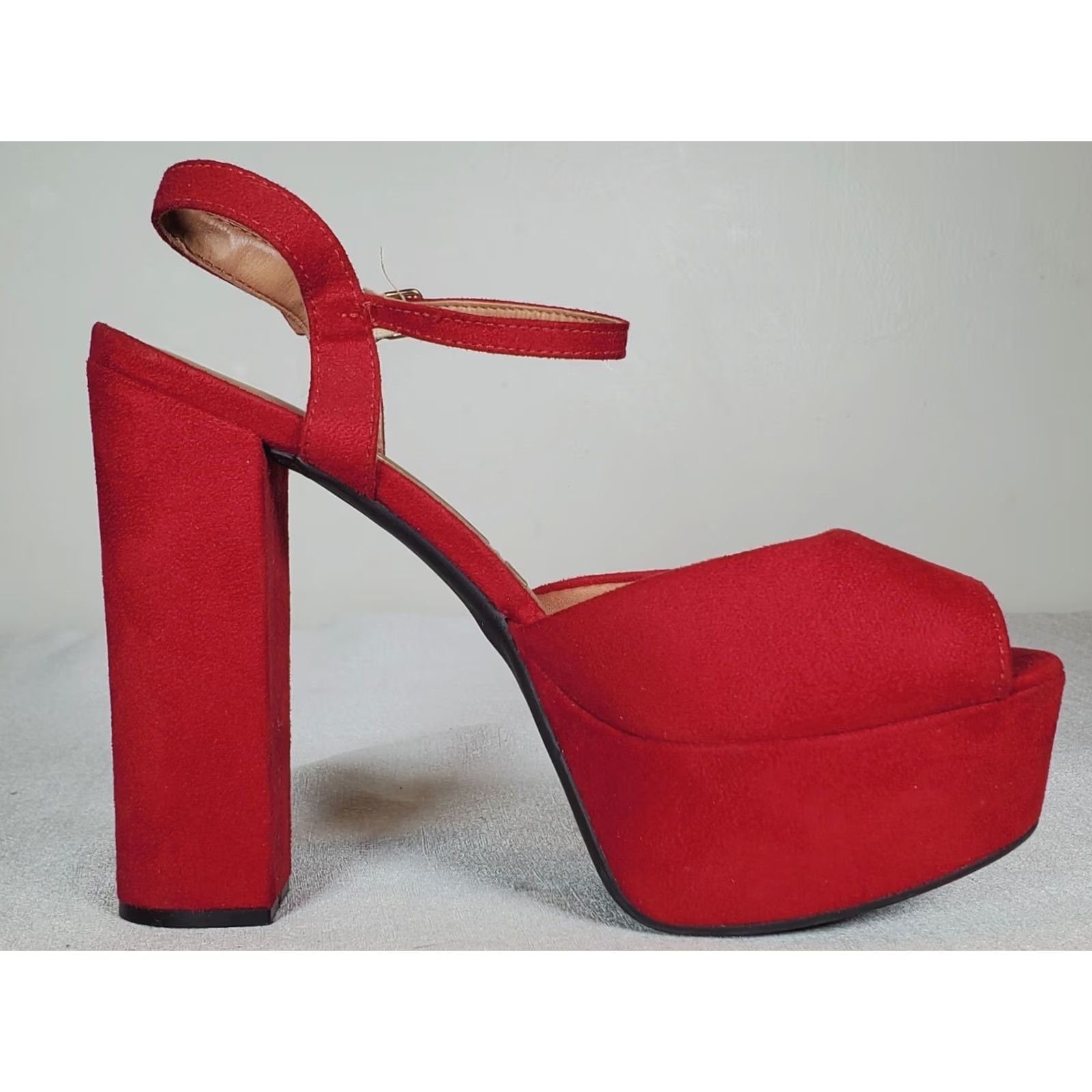 Vintage Vizzano Red Suede Camurca Flex High Heel Platform Pumps Women's US 7 Size US 7 / IT 37 - 7 Thumbnail