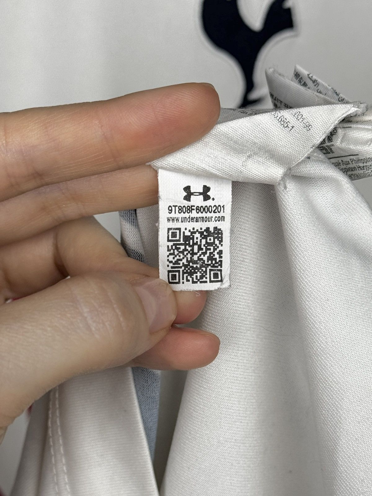Under Armour Tottenham 2015/2016 Home Football Shirt Size S Under Armour Size US S / EU 44-46 / 1 - 16 Thumbnail