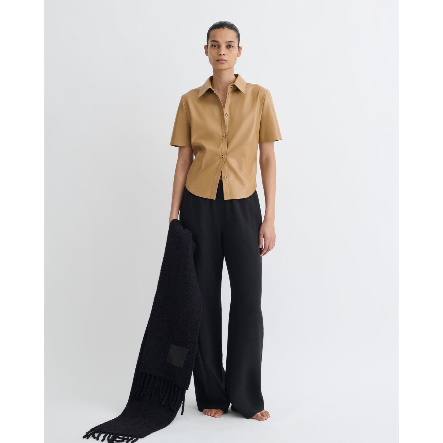 Nanushka Nanushka CLARE Okobor™Alt-Leather Shirt Button Up Short Slee Size S / US 4 / IT 40 - 9 Thumbnail