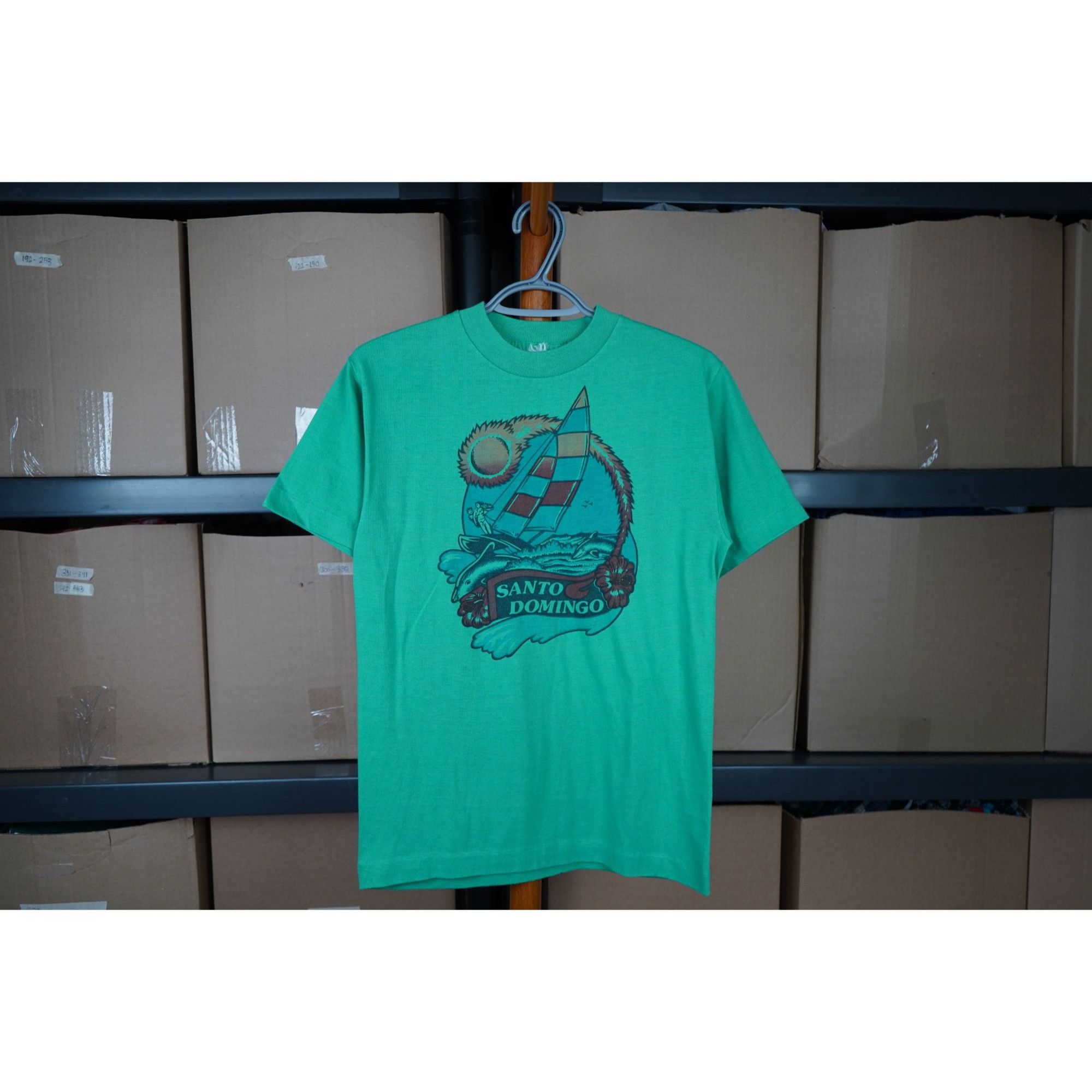 Vintage Vintage 90s Santo Domingo Green Tshirt S #479 Size US S / EU 44-46 / 1 - 1 Thumbnail