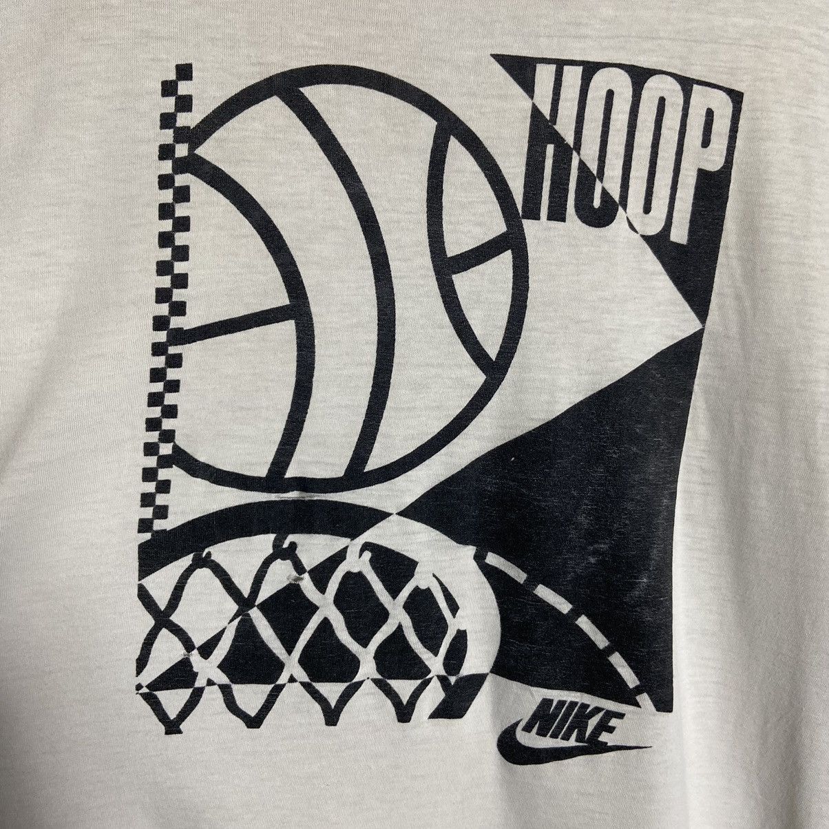 Nike × Vintage Vintage 90s Nike Hoop Basketball T-Shirt Size US L / EU 52-54 / 3 - 2 Thumbnail
