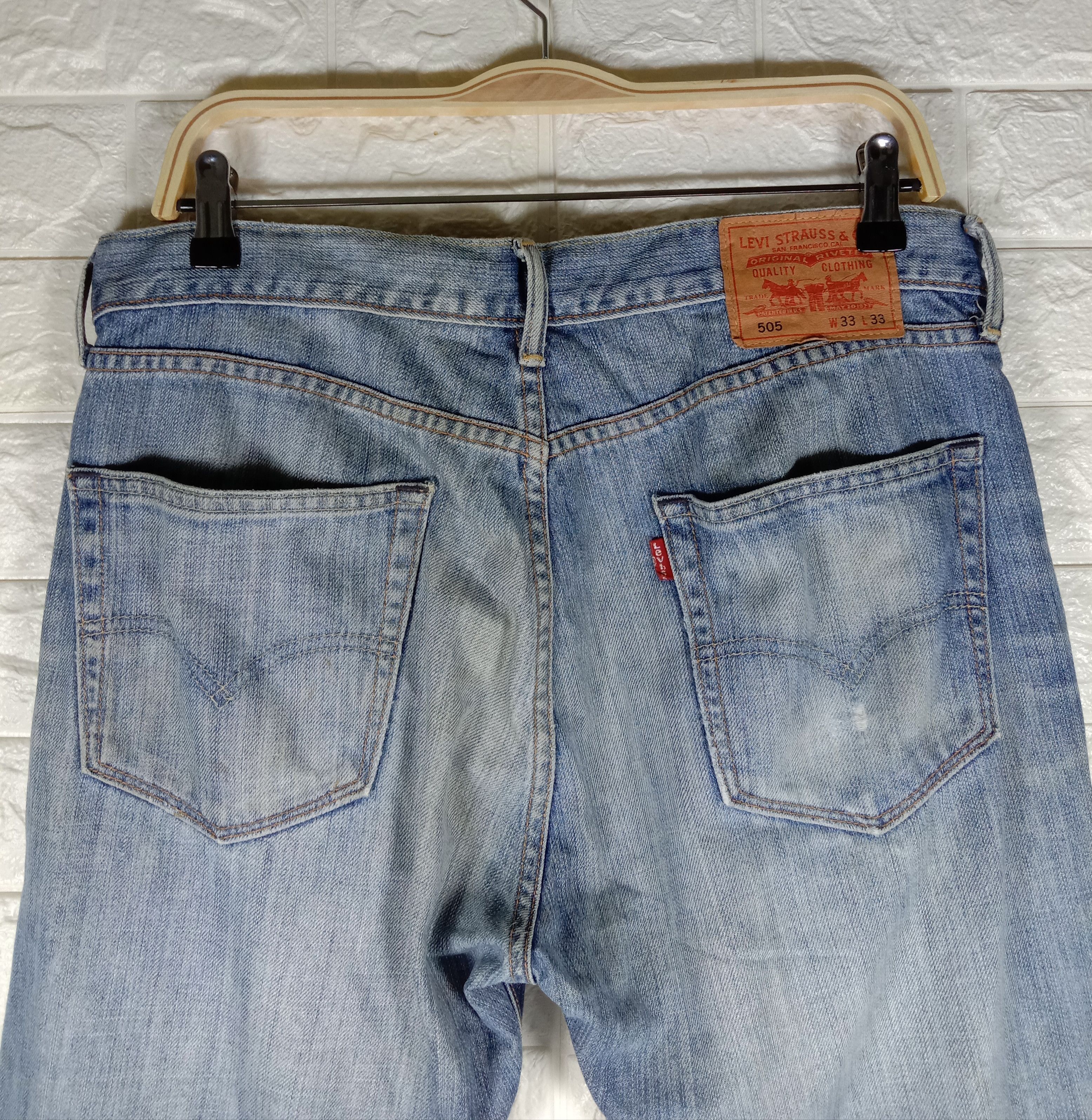 Levi's Vintage Levi's 505 Jeans Faded Blue Distressed Denim Size US 33 - 6 Thumbnail