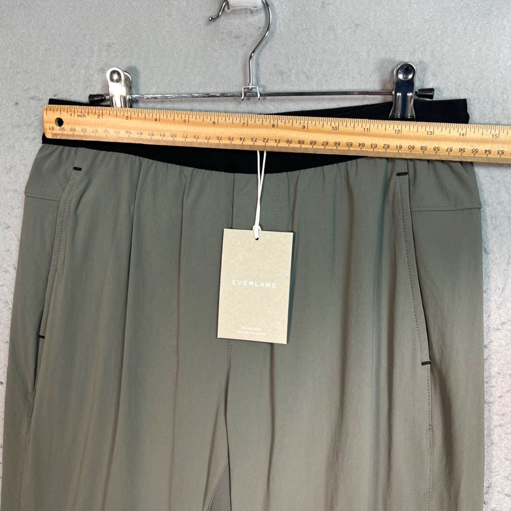 Everlane Everlane Womens E3 Jogger Pants 29 x 28 Olive Green Nylon Recycled Front Flat Front High Rise Tapered Regular Size 29" - 5 Thumbnail