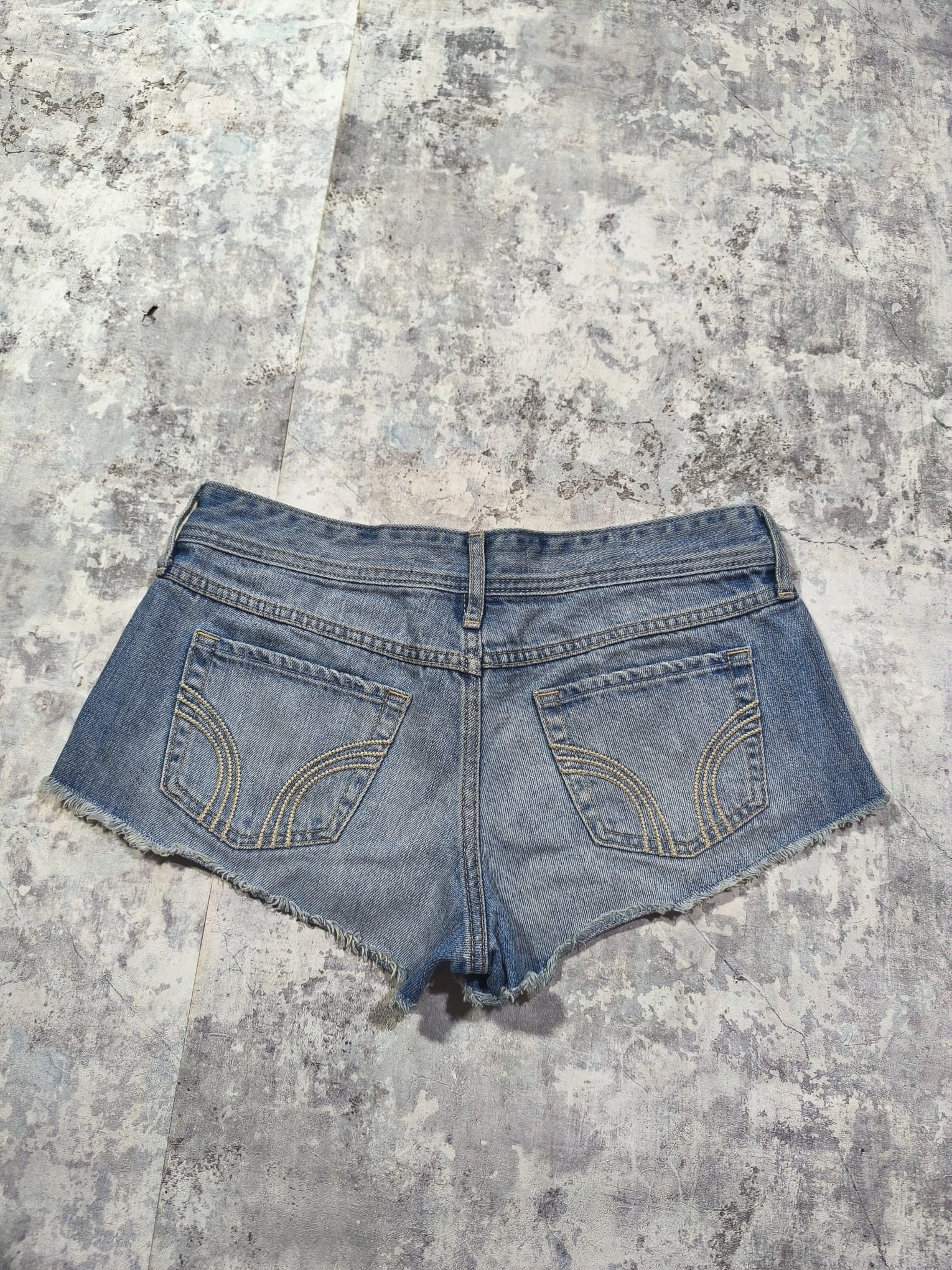 Hollister low rise y2k lace hollister cut-off denim shorts mini micro Size 26" / US 2 / IT 38 - 2 Thumbnail