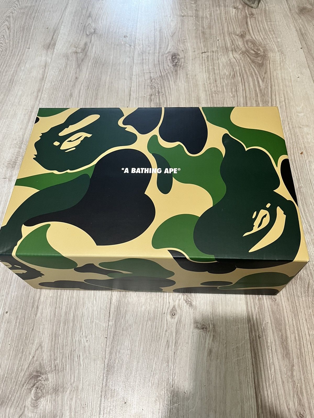 Bape Mr. x BAPE®︎ Collection – Limited edicion Size US 9 / EU 42 - 11 Thumbnail