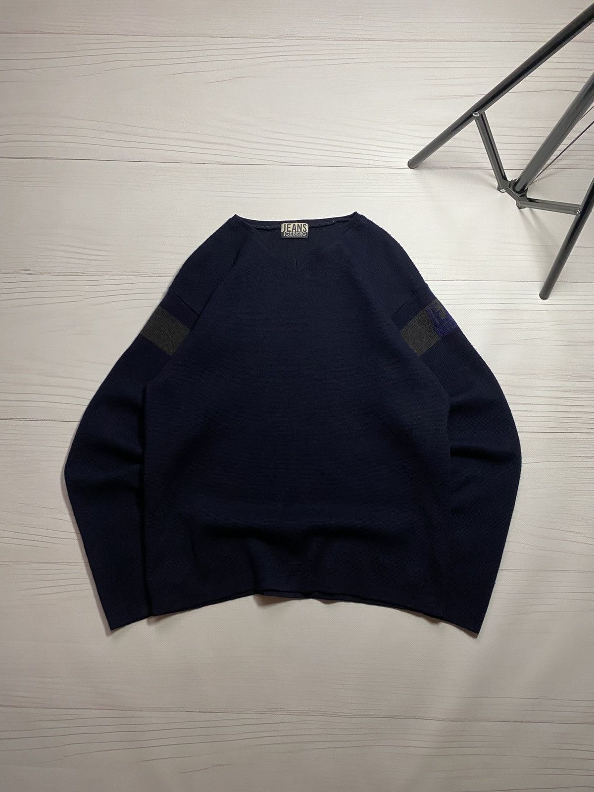 Iceberg Vintage Iceberg Jeans Big logo wool sweater Size US L / EU 52-54 / 3 - 1 Thumbnail