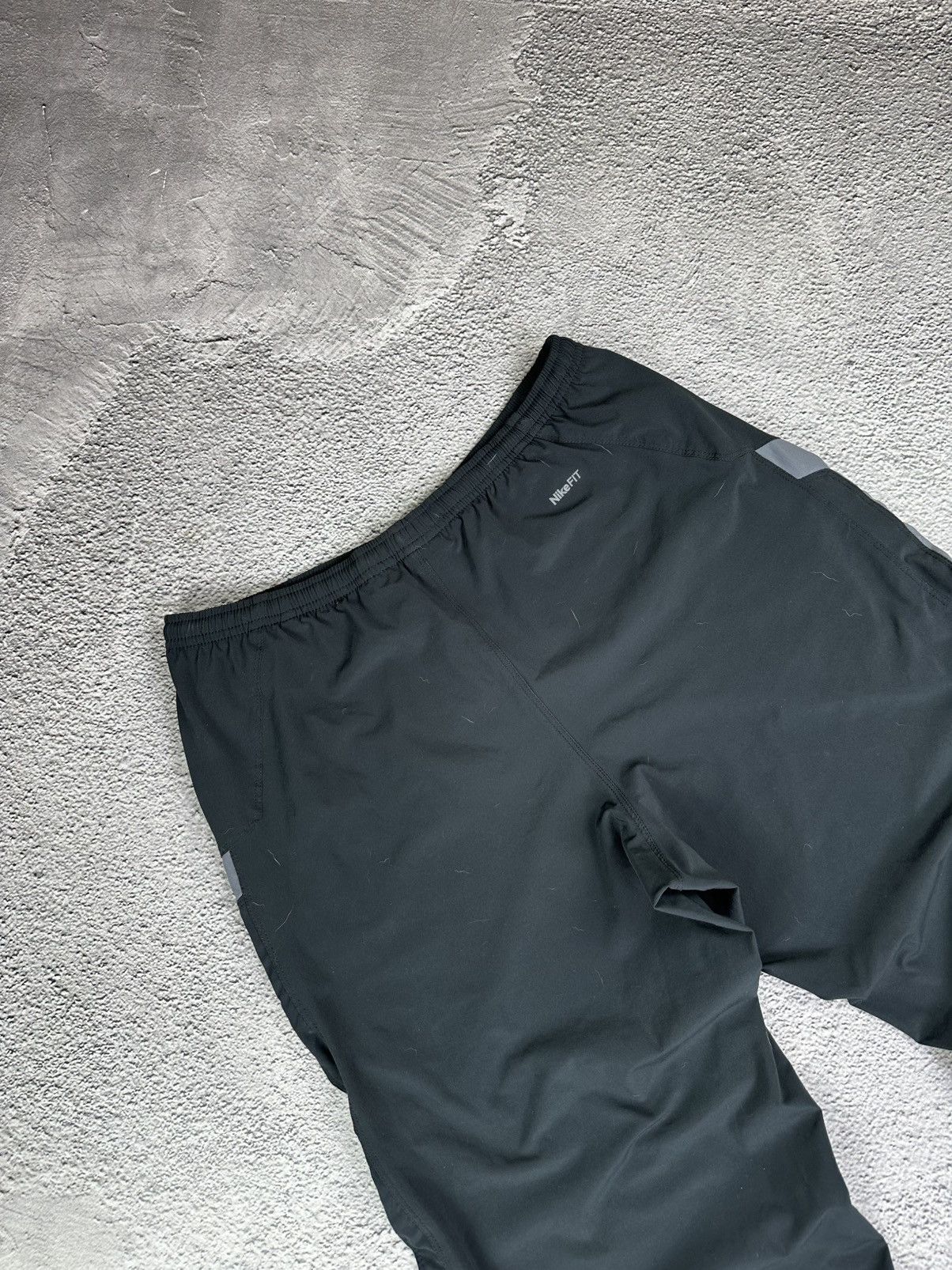 Nike Vintage Nike Trackpants Nylon Baggy Y2K Drill Style Size US 32 / EU 48 - 8 Thumbnail