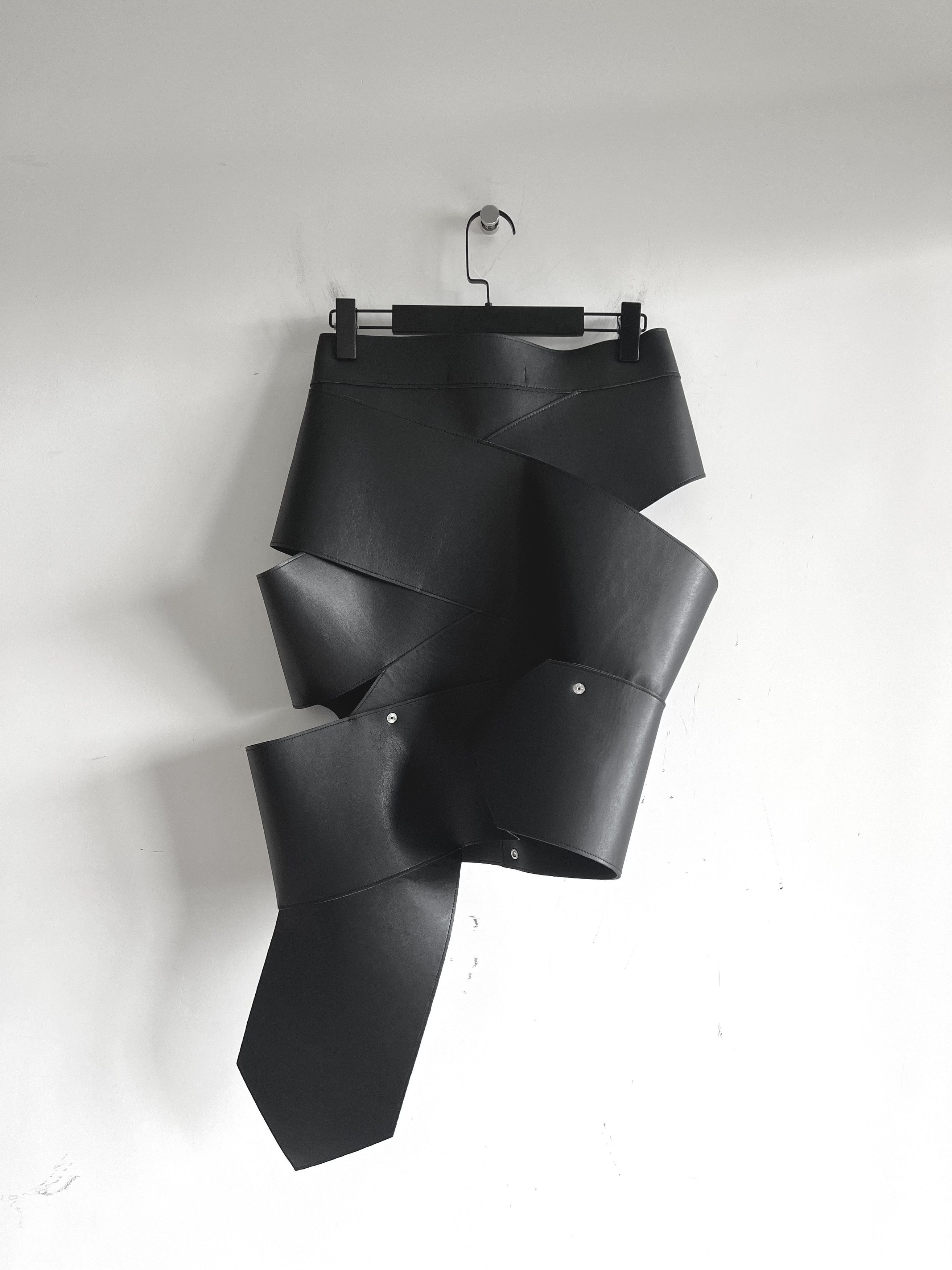 Junya Watanabe Junya Watanabe - Leather Wrap Midi Skirts Size 29" - 2 Thumbnail