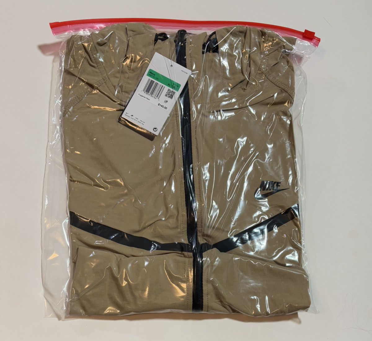 Other XLT Nike Tech Men's Woven Windrunner Jacket HM7151-297 Size US XL / EU 56 / 4 - 20 Thumbnail