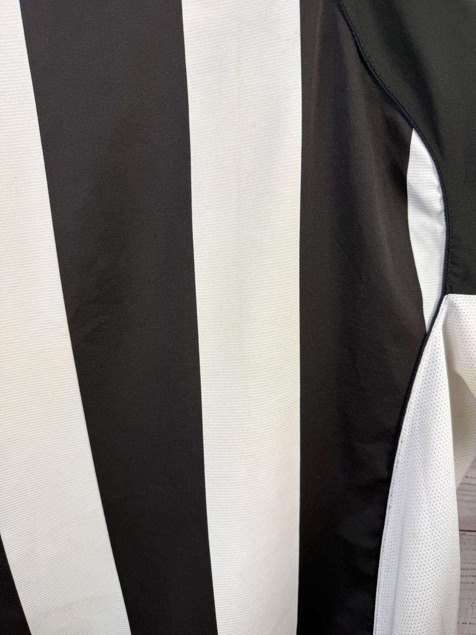 Nike 2004/05 NIKE JUVENTUS HOME SOCCER FOOTBALL JERSEY SHIRT Size US XL / EU 56 / 4 - 25 Thumbnail