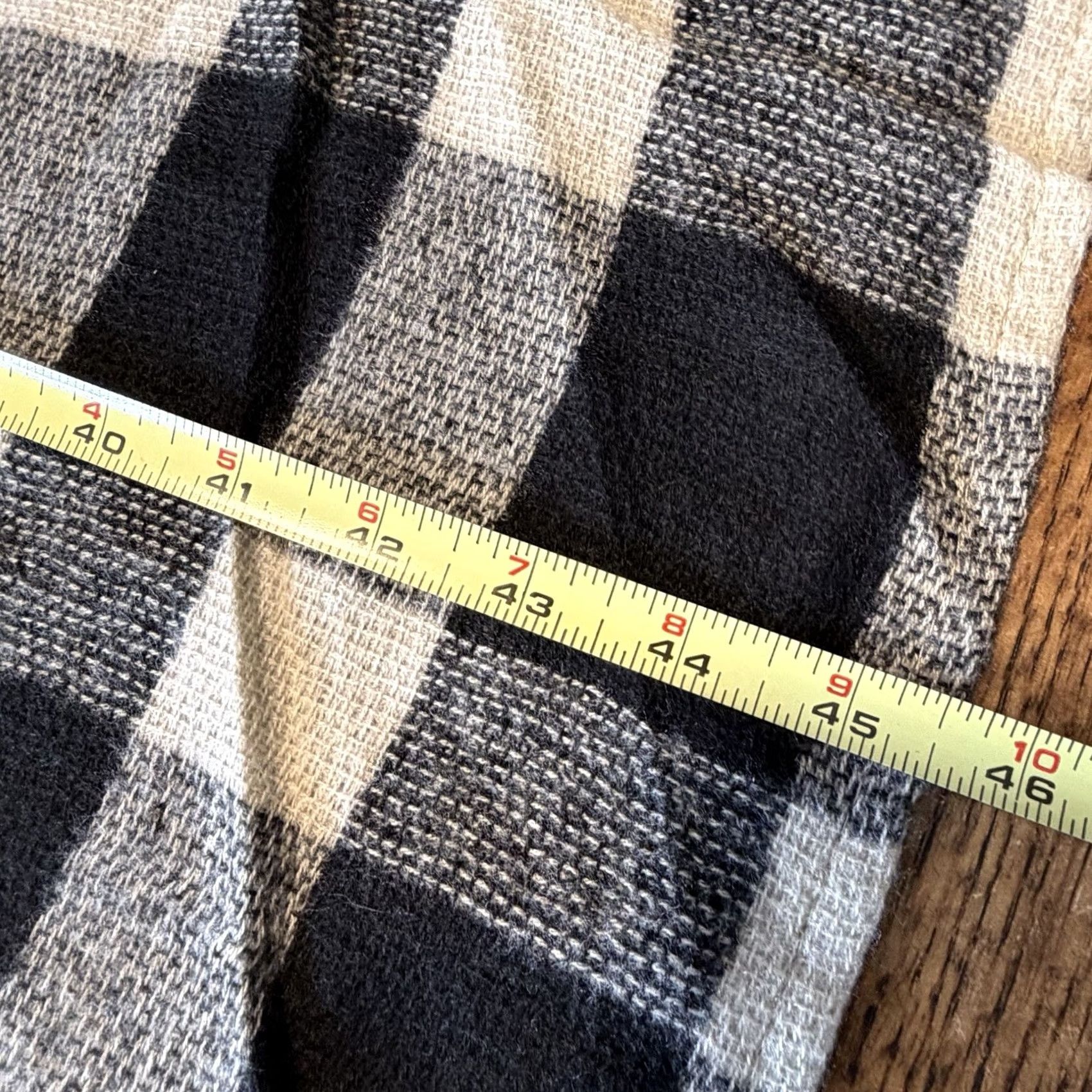 Banana Republic Banana Republic Wrap Erin Plaid One Size Fits All Poncho Shawl/Wrap Womens Plaid Beige Black Tan Fringe New Size ONE SIZE - 8 Thumbnail