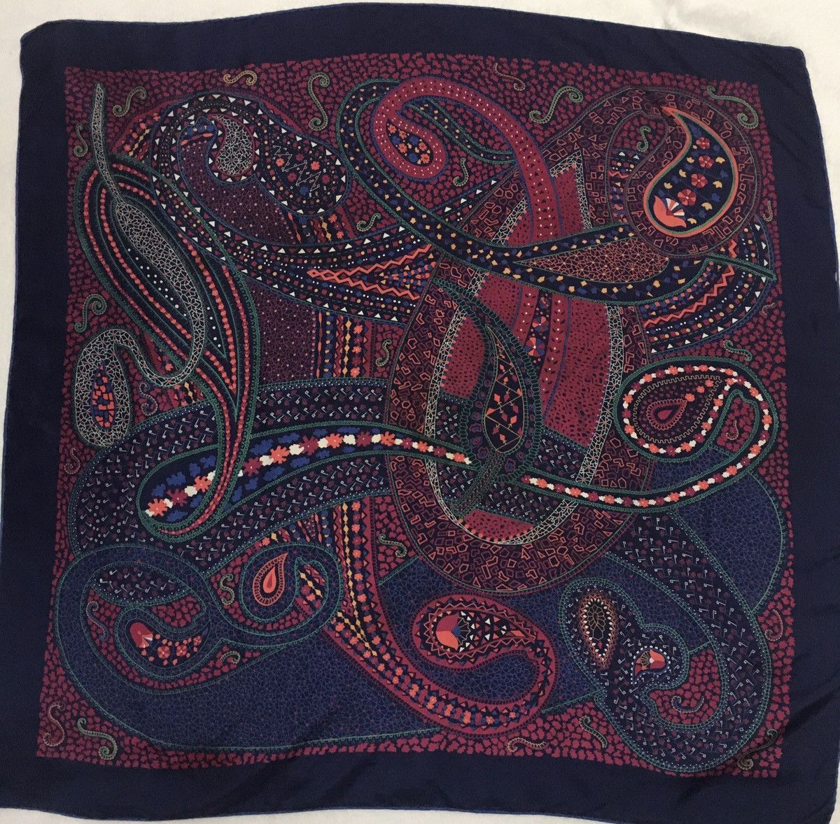 Vintage Silk Scarf Size ONE SIZE - 1 Thumbnail