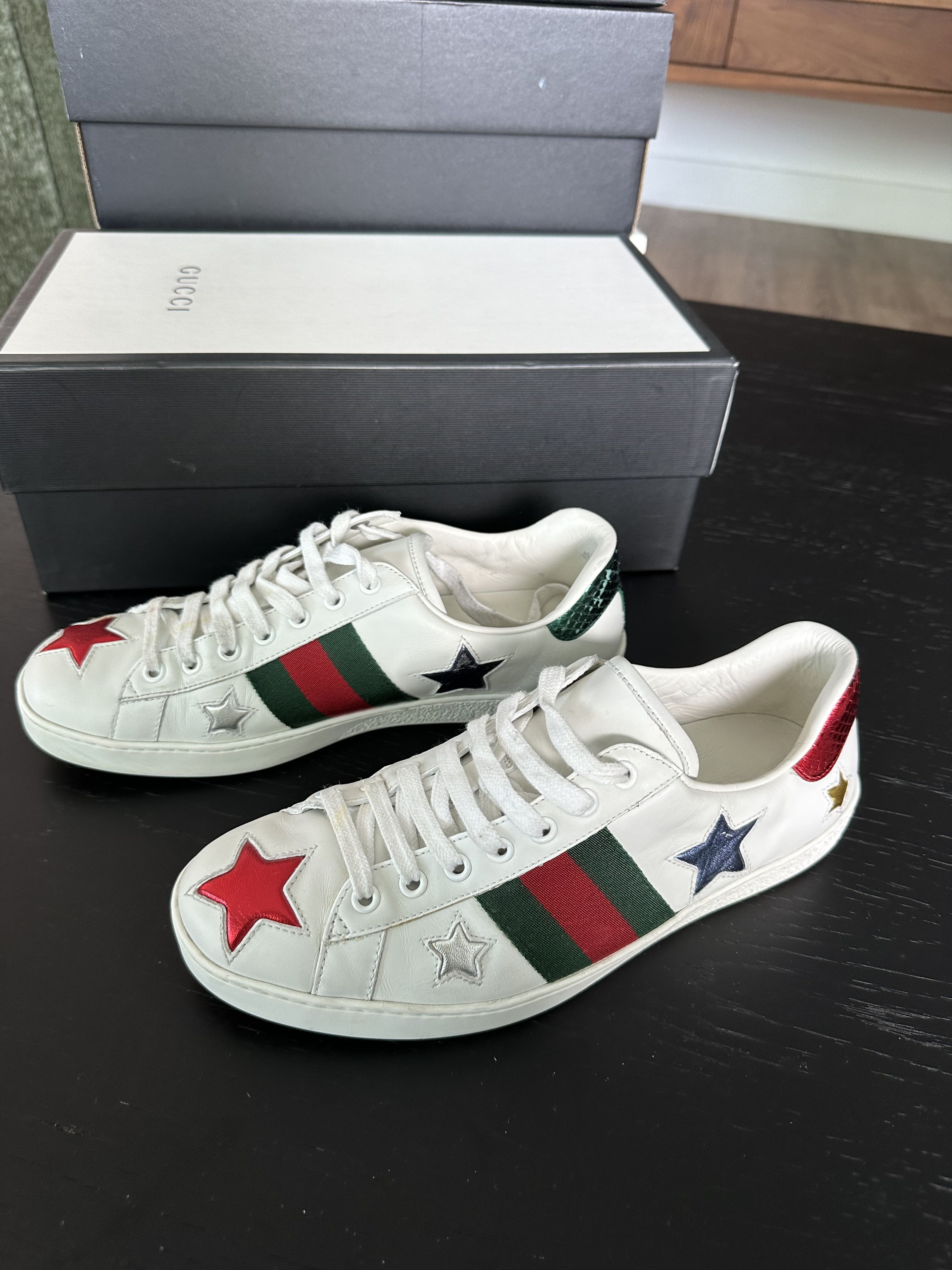 Ace Embroidered Leather Sneaker