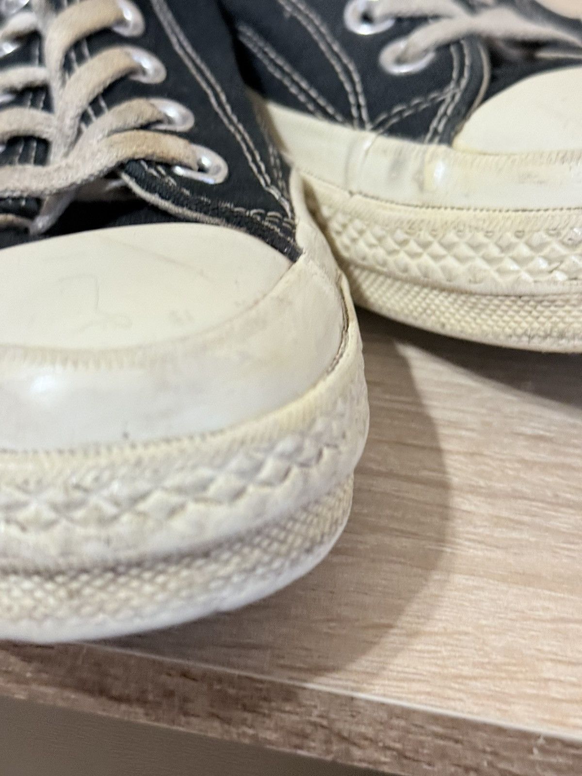 Comme des Garcons PLAY × Converse Very nice Size US 9 / EU 42 - 10 Thumbnail