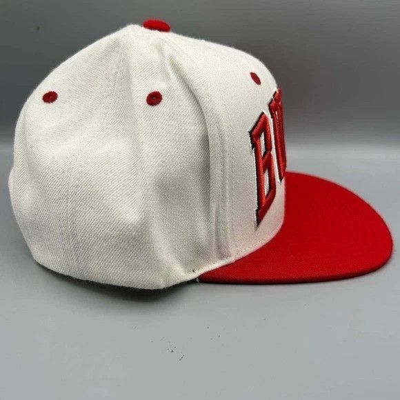 Mitchell & Ness Chicago Bulls Hat Men White Red The NBA Finals Snap Back Cap Size ONE SIZE - 6 Thumbnail