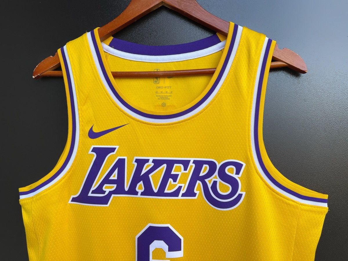 NBA Lebron James #6 Los Angeles LAKERS Jersey NBA SWINGMAN Nike Size US M / EU 48-50 / 2 - 4 Thumbnail