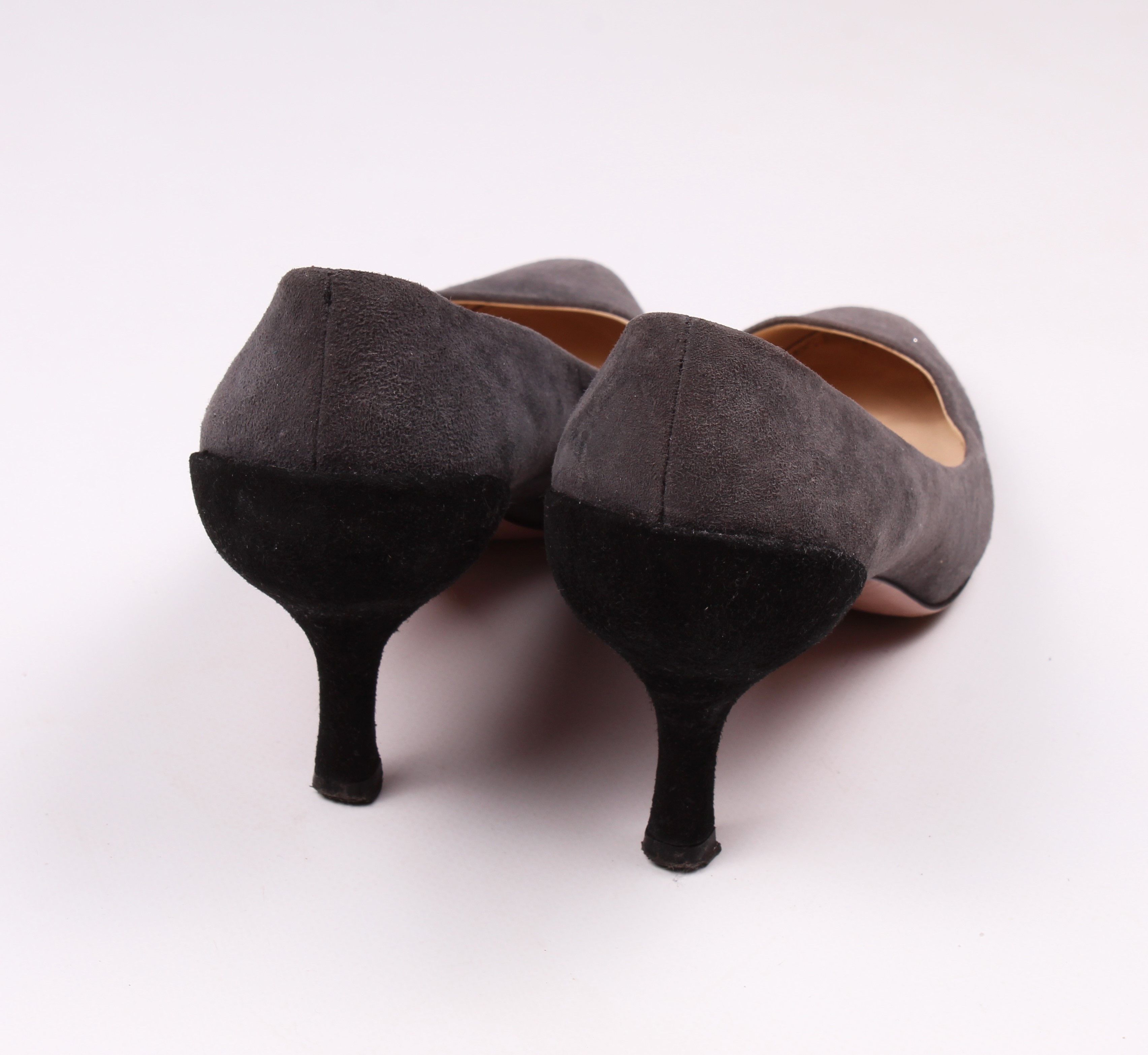 Prada × Vintage Vintage Prada Gray Black Suede Pumps Heels Size US 7 / IT 37 - 3 Thumbnail
