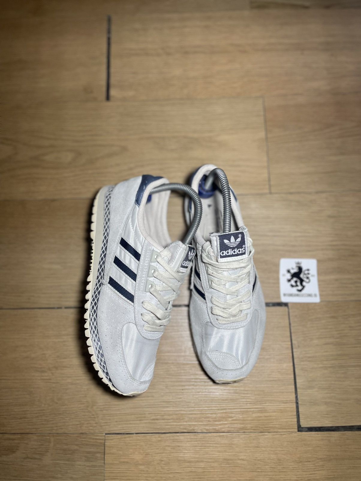 Adidas ADIDAS MARATHON Size US 6.5 / EU 39-40 - 4 Thumbnail