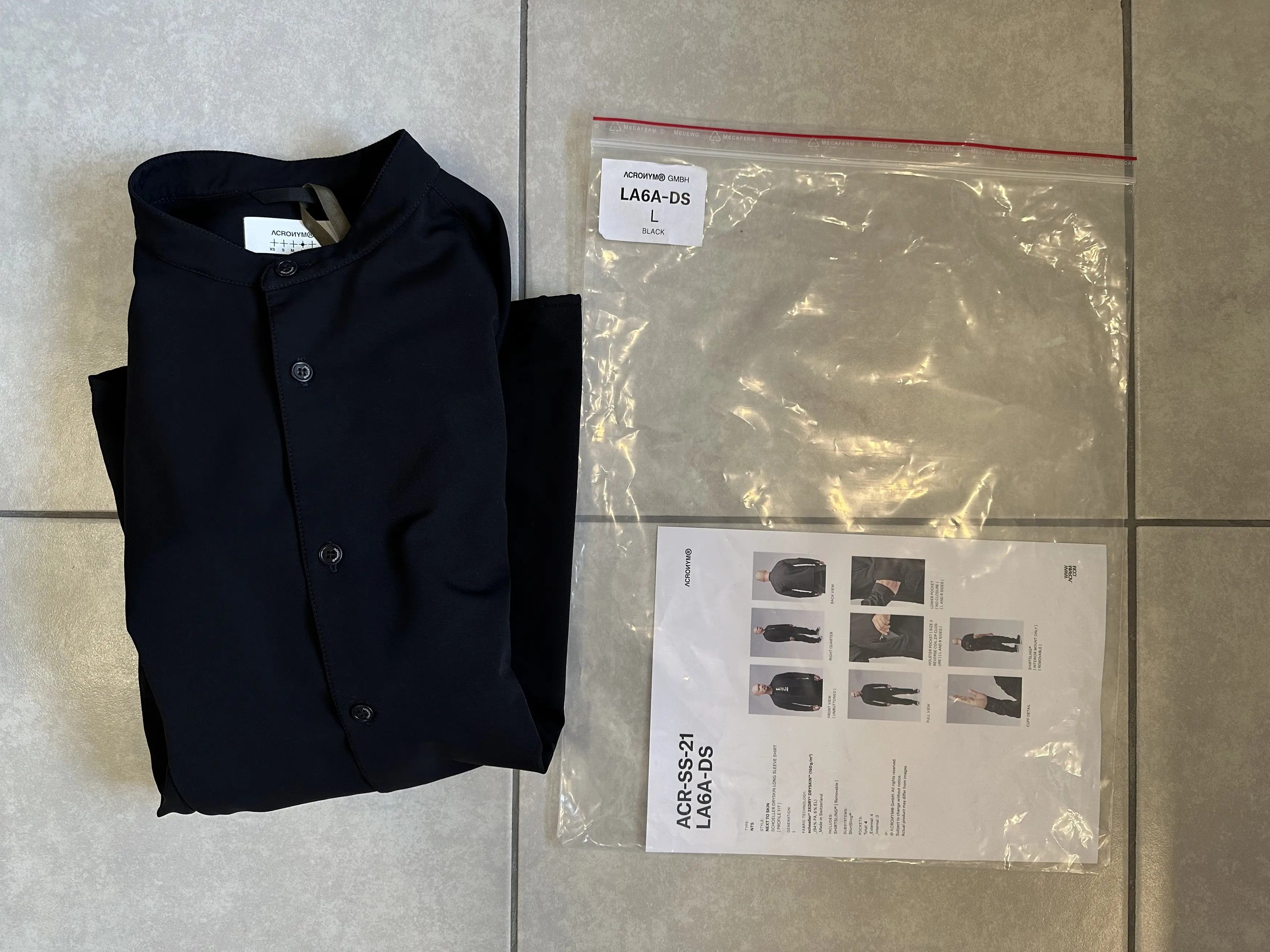 Acronym Acronym LA6A-DS - Large Size US L / EU 52-54 / 3 - 6 Thumbnail