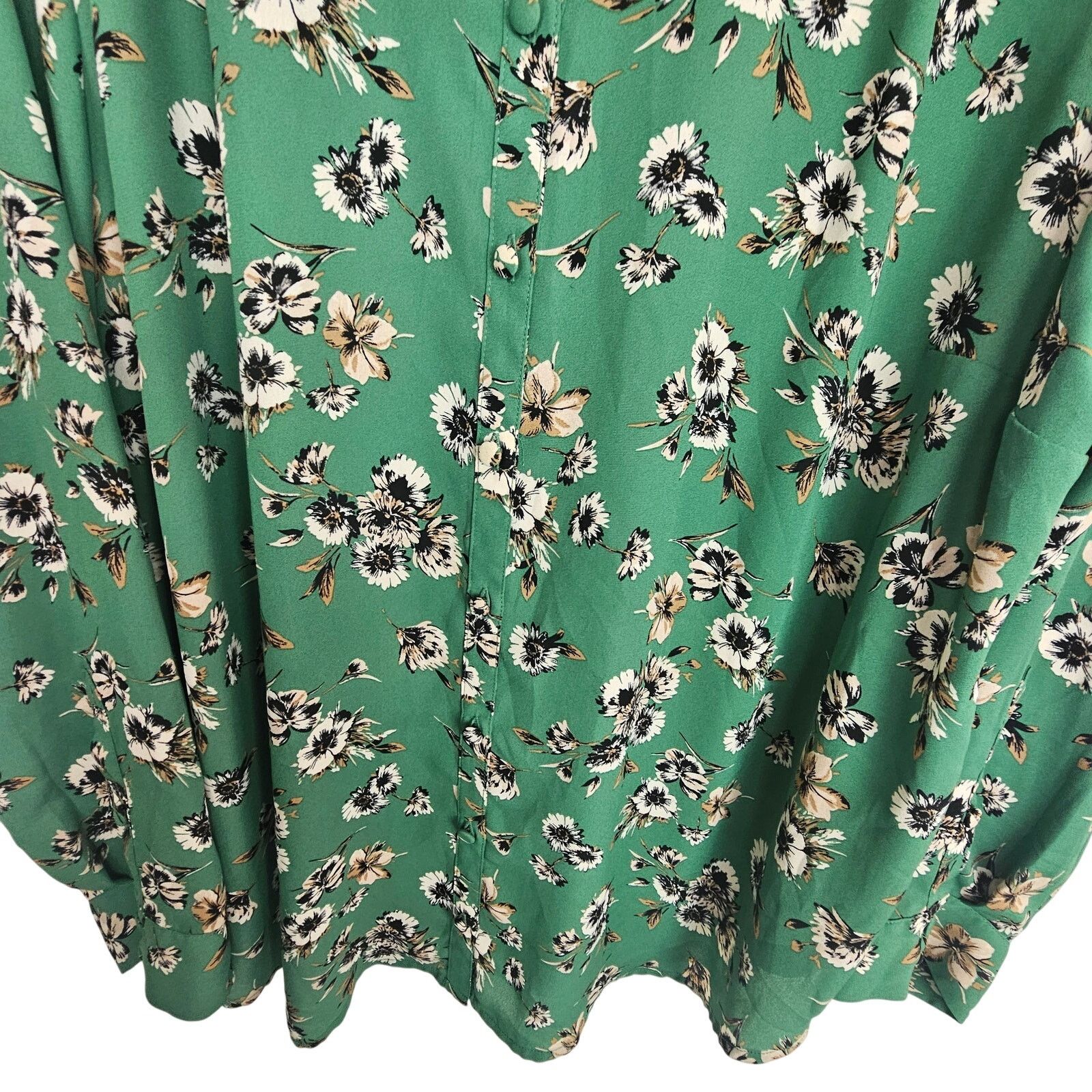 Corridor Torrid Madison Georgette Green Floral Blouse Plus Size 3X Size 3XL / US 20-22 - 3 Thumbnail
