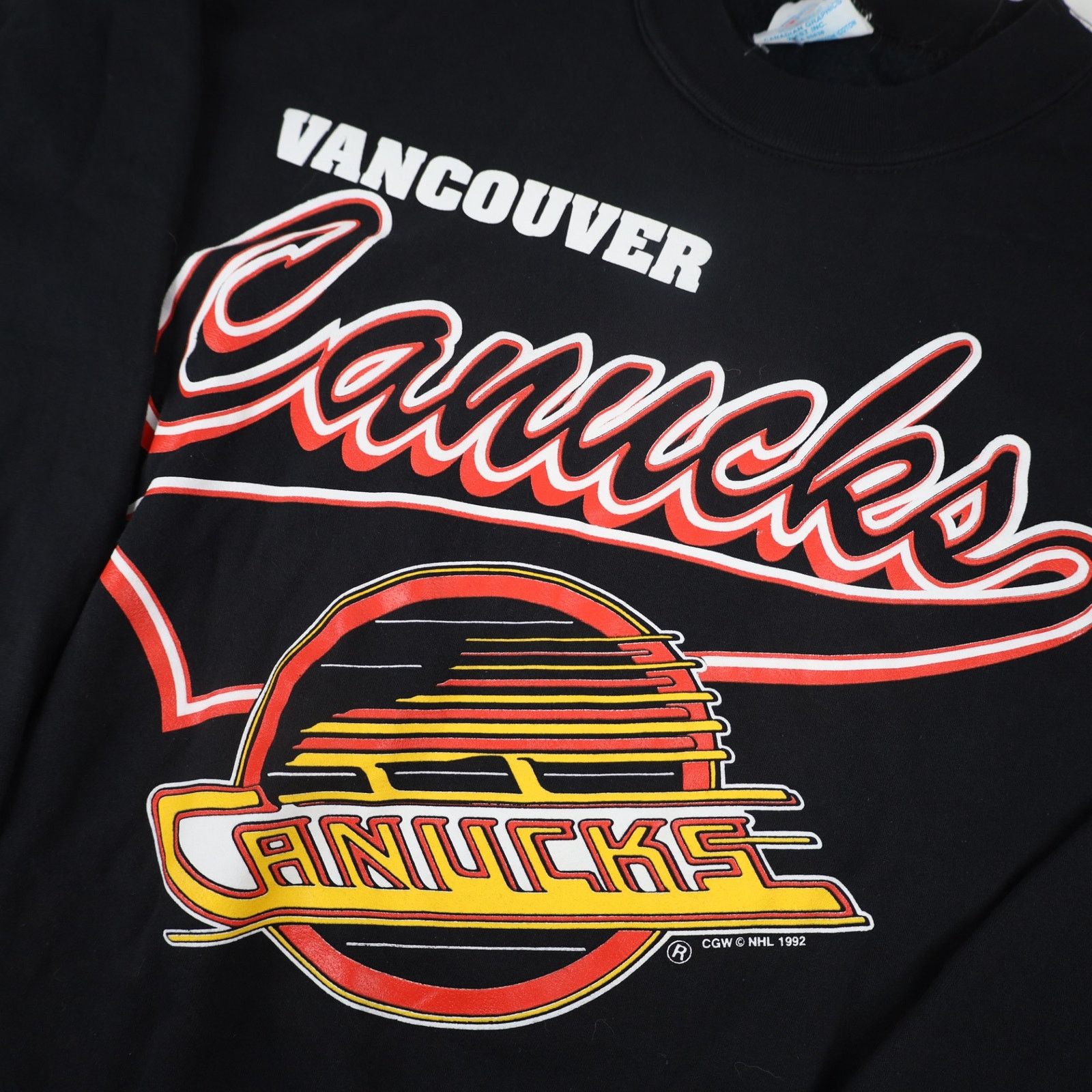 NHL × Vintage Vintage 90s Vancouver Canucks Hockey Graphic Sweatshirt Size US M / EU 48-50 / 2 - 4 Thumbnail