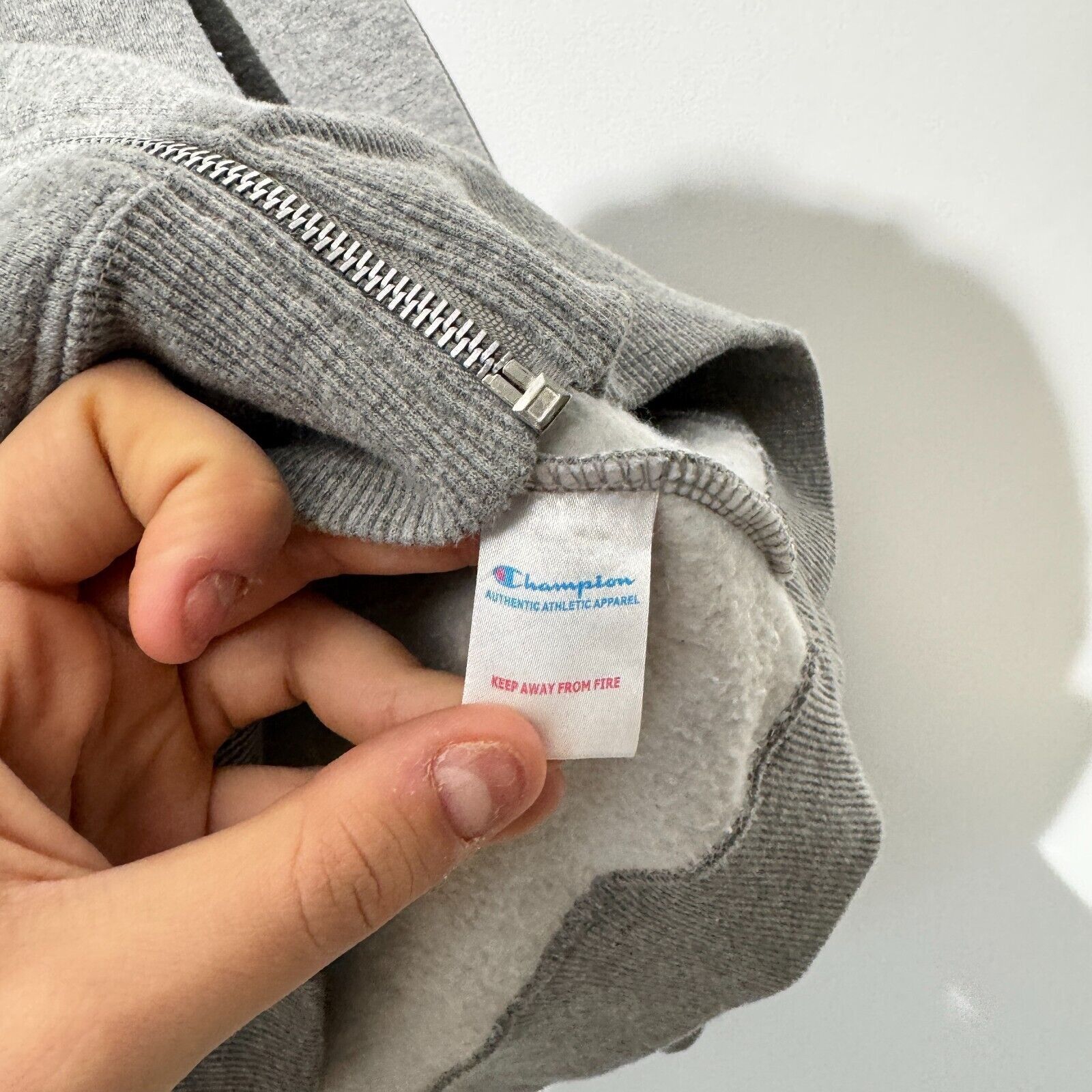 Champion Vintage Champion Unisex Gray Cotton Hoodie Size S Reverse Size US S / EU 44-46 / 1 - 14 Thumbnail