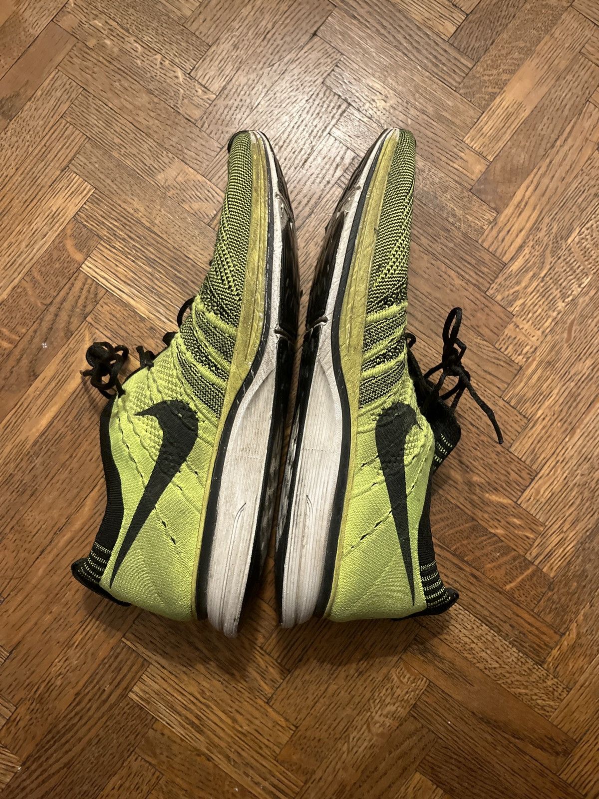 Nike Nike Flyknit Trainer+ Volt Green Size US 9 / EU 42 - 1 Thumbnail