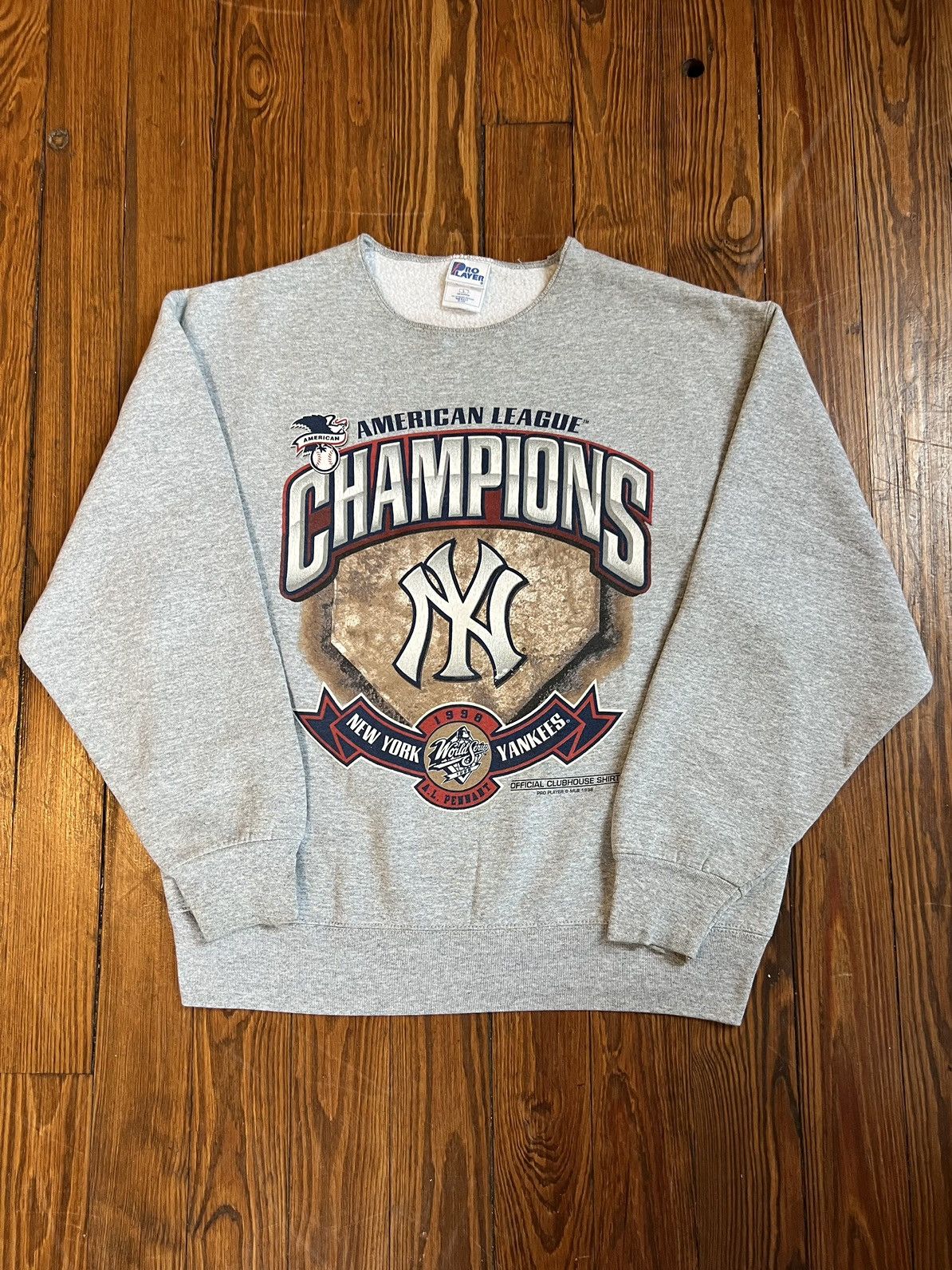 Vintage Vintage Yankees World Series 1998 Championship Sweatshirt