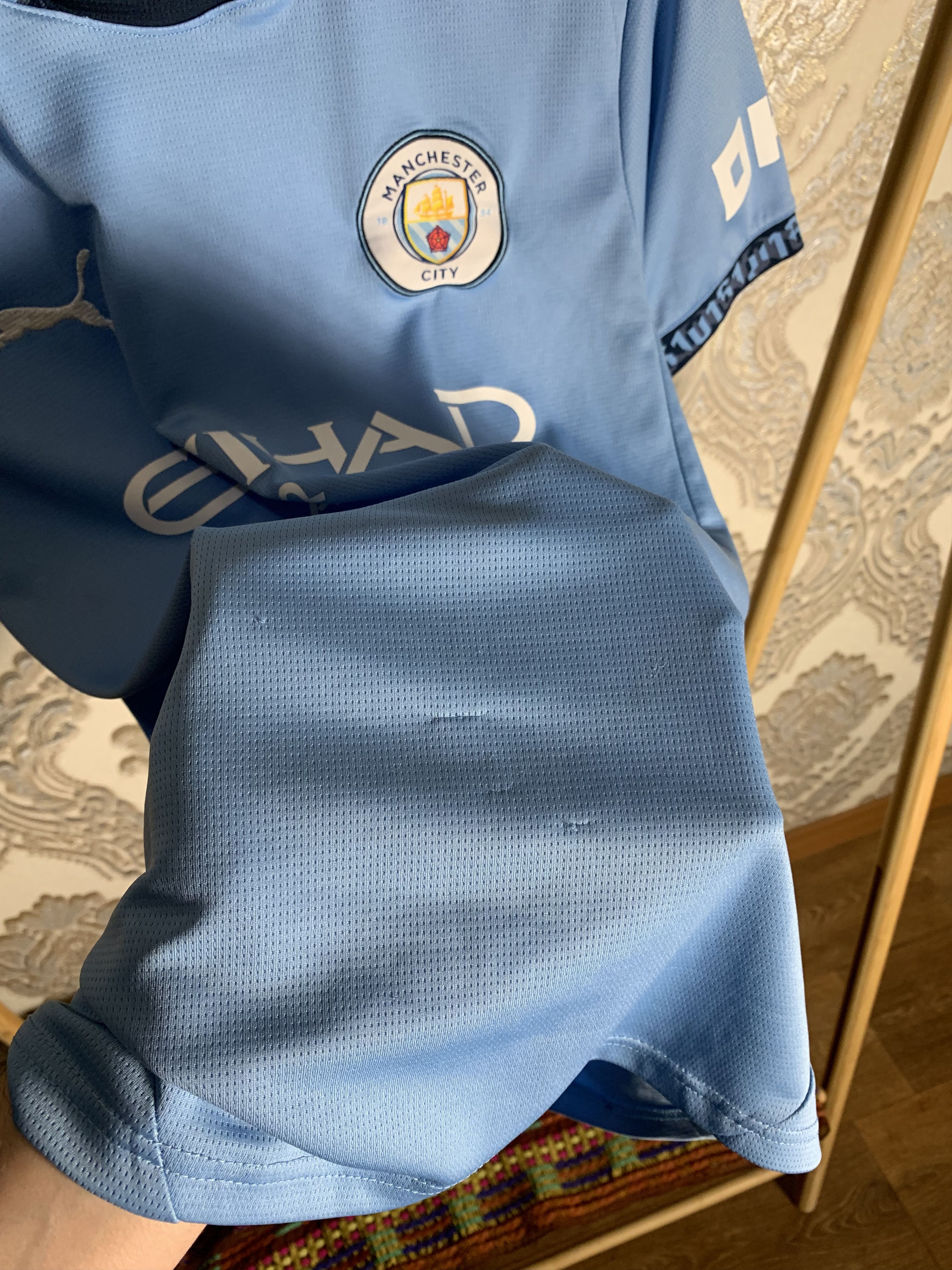 Puma VINTAGE PUMA FC MANCHESTER CITY ENGLAND SOCCER JERSEY Y2K Size US M / EU 48-50 / 2 - 4 Thumbnail