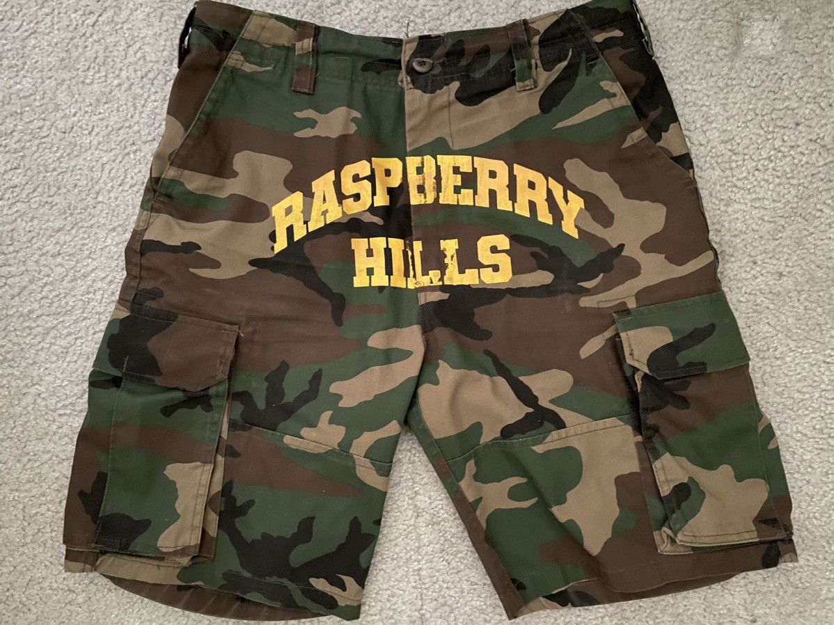 Streetwear The GV Gallery Raspberry Hills Camo Shorts Medium | Grailed