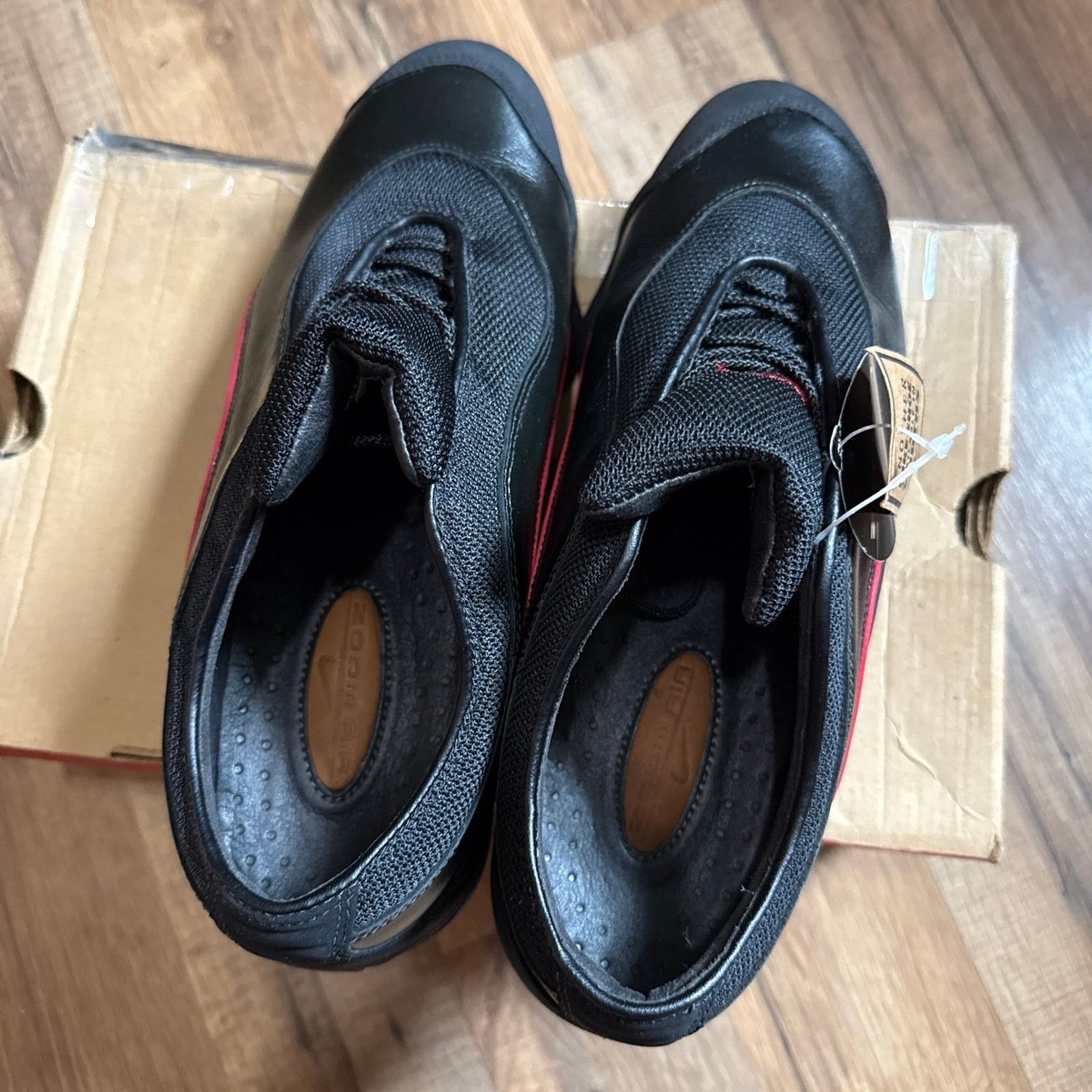 Nike 90s Nike Tiger Woods Air Zoom T-Range Black Varsity Red Size US 8 / EU 41 - 6 Thumbnail