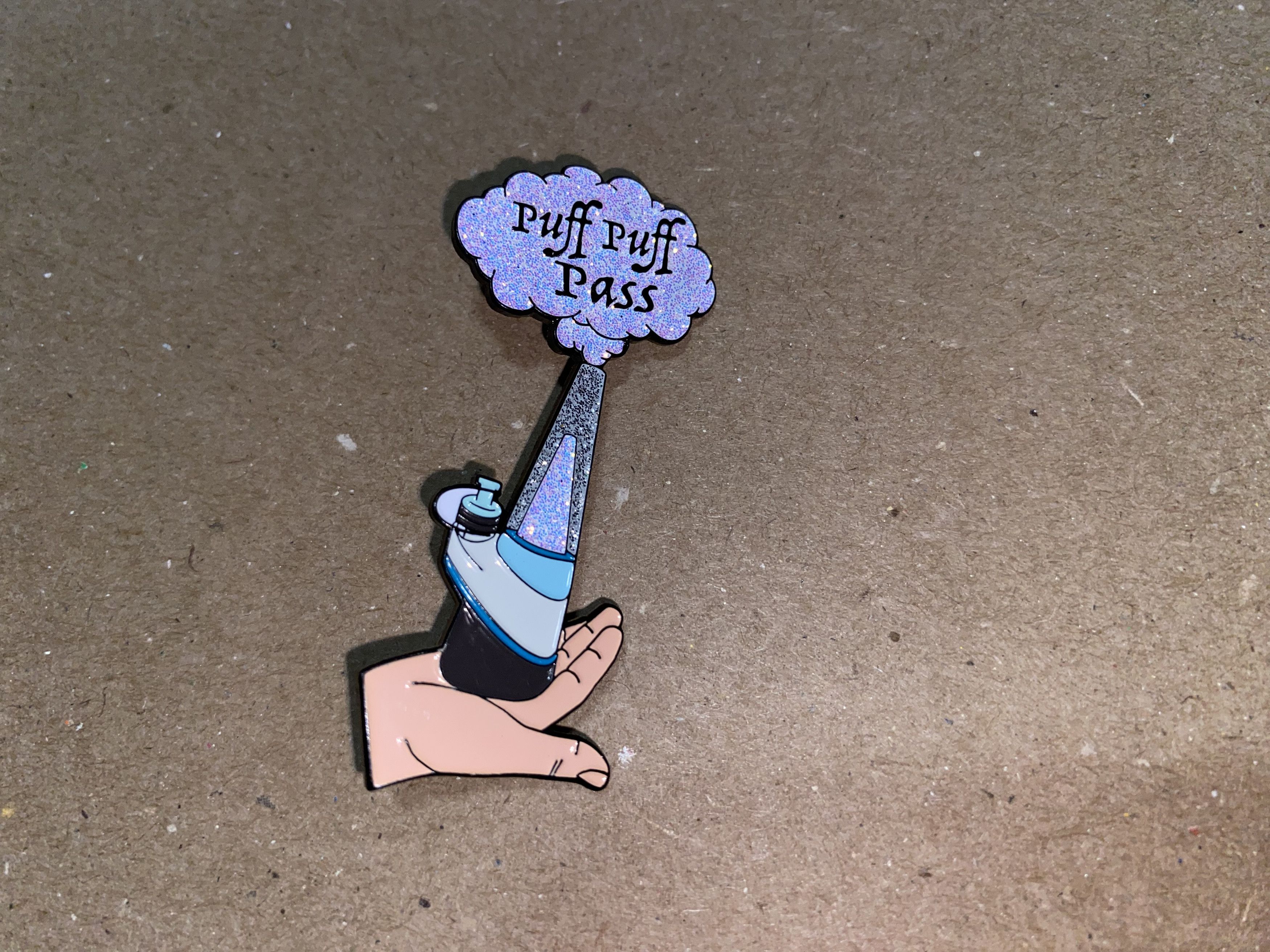 Other Novelty Smoking Enamel Lapel Pin Puff Puff Pass joint bong ! Size ONE SIZE - 2 Thumbnail