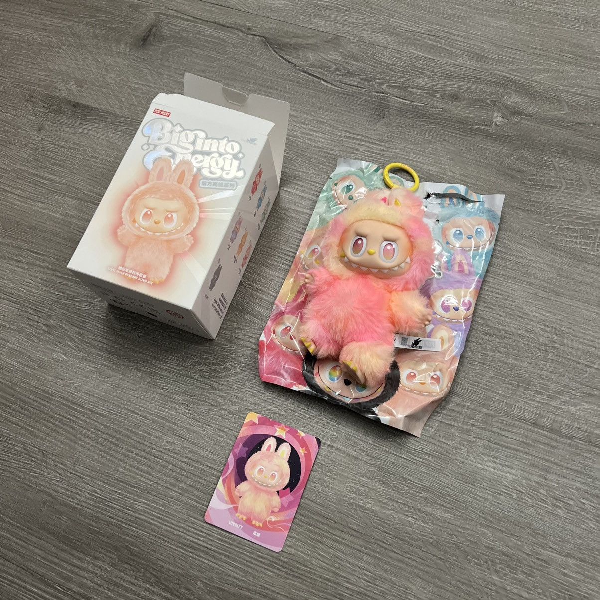 POP MART Labubu Big Into Energy Loyalty Monster Size ONE SIZE - 9 Thumbnail