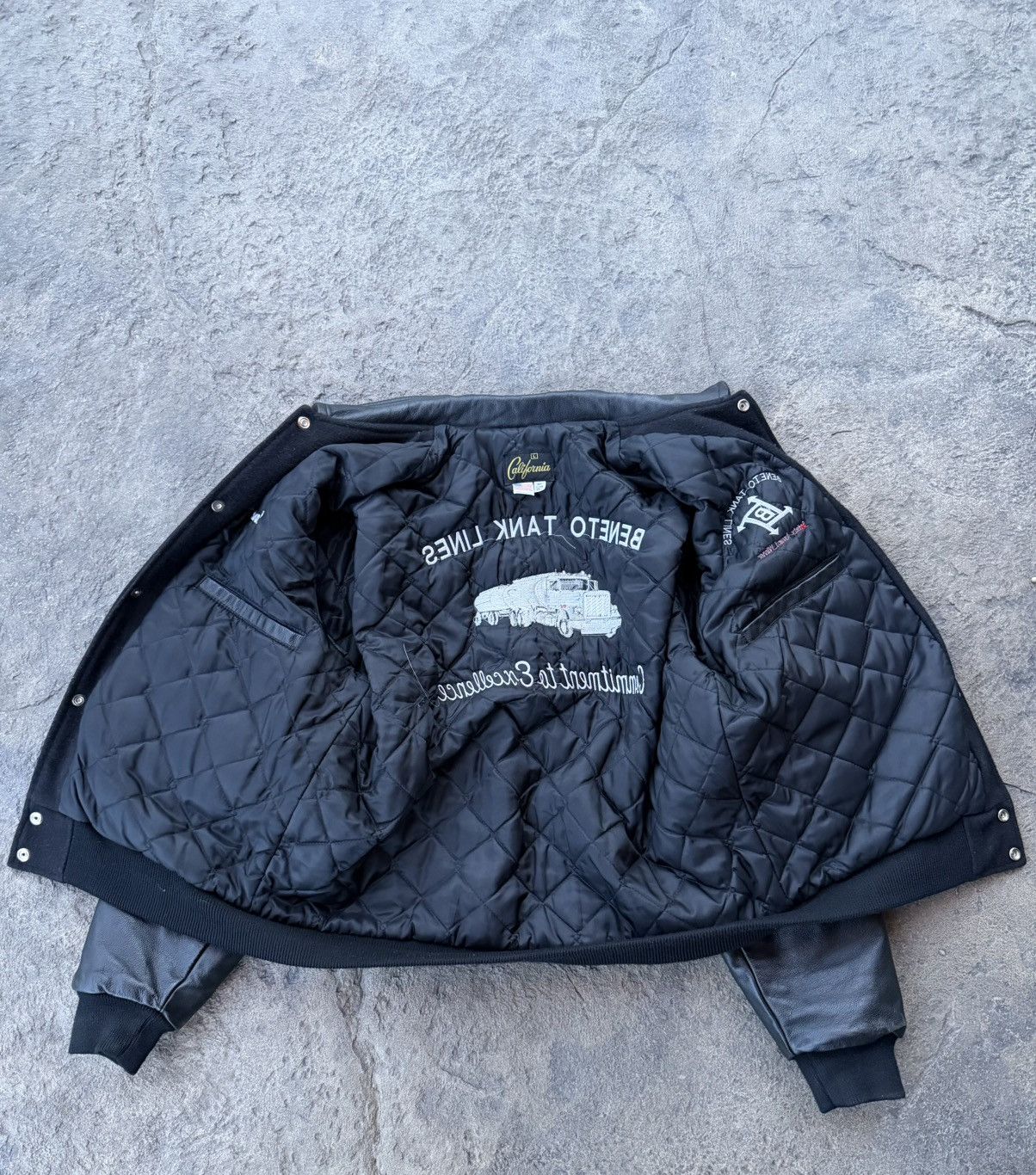 Other Vintage Black Varsity Jacket Size US L / EU 52-54 / 3 - 9 Thumbnail