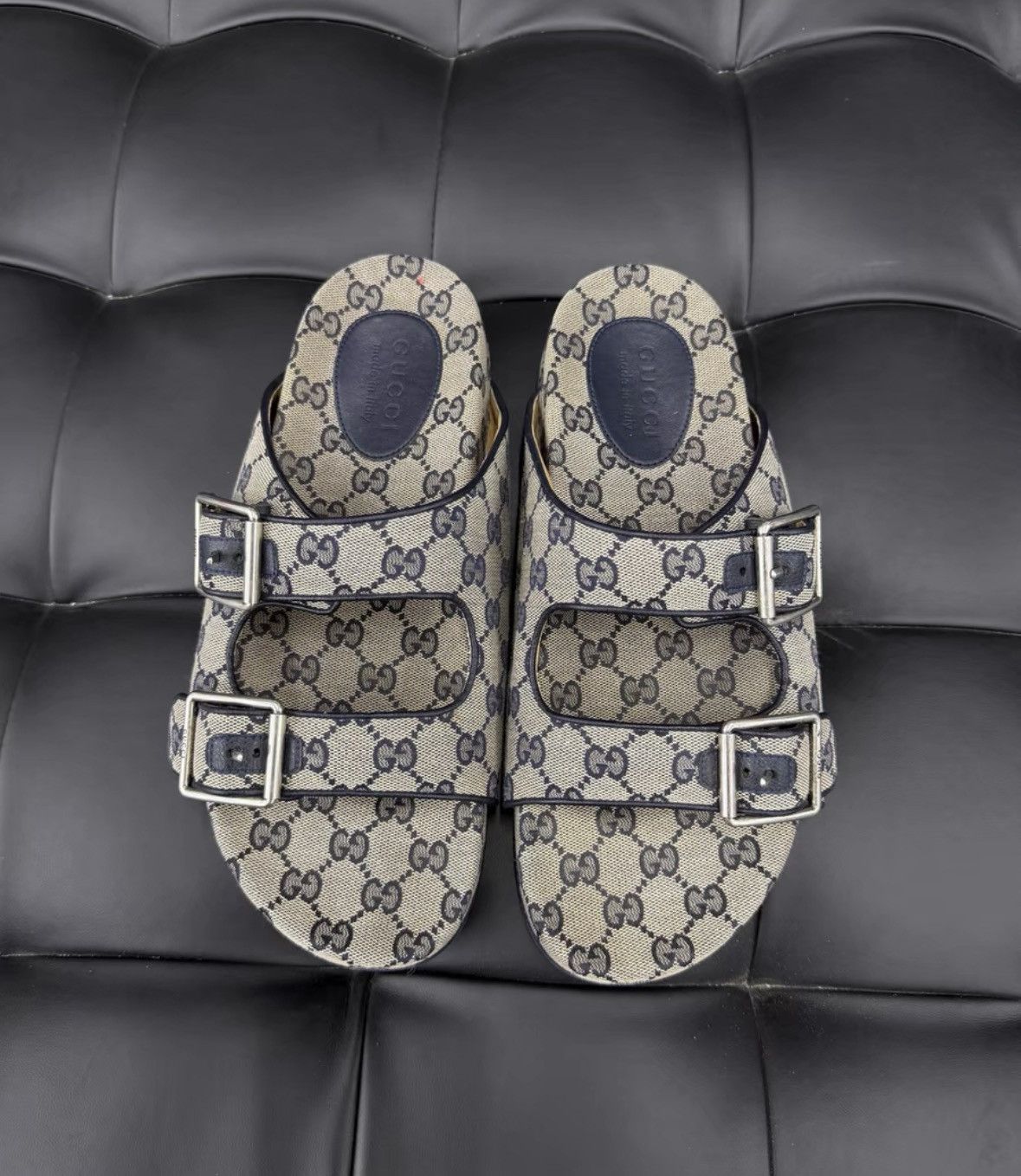 Gucci New Gucci Logo Print Slide Sandals. Size US 9 / EU 42 - 2 Thumbnail