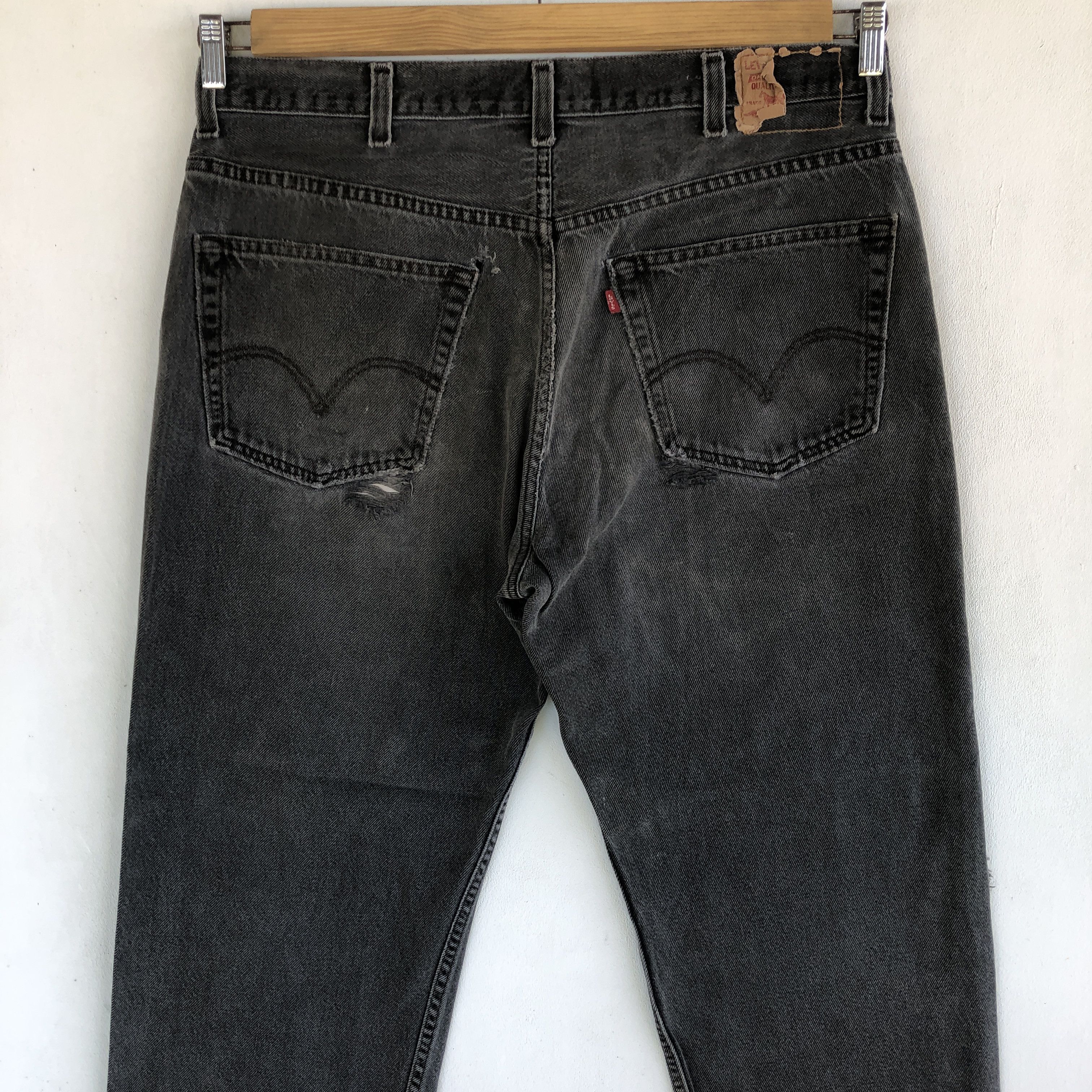 Levi's Vintage Levis 550 Jeans Levi's Faded Black Grunge Denim Size US 32 / EU 48 - 4 Thumbnail