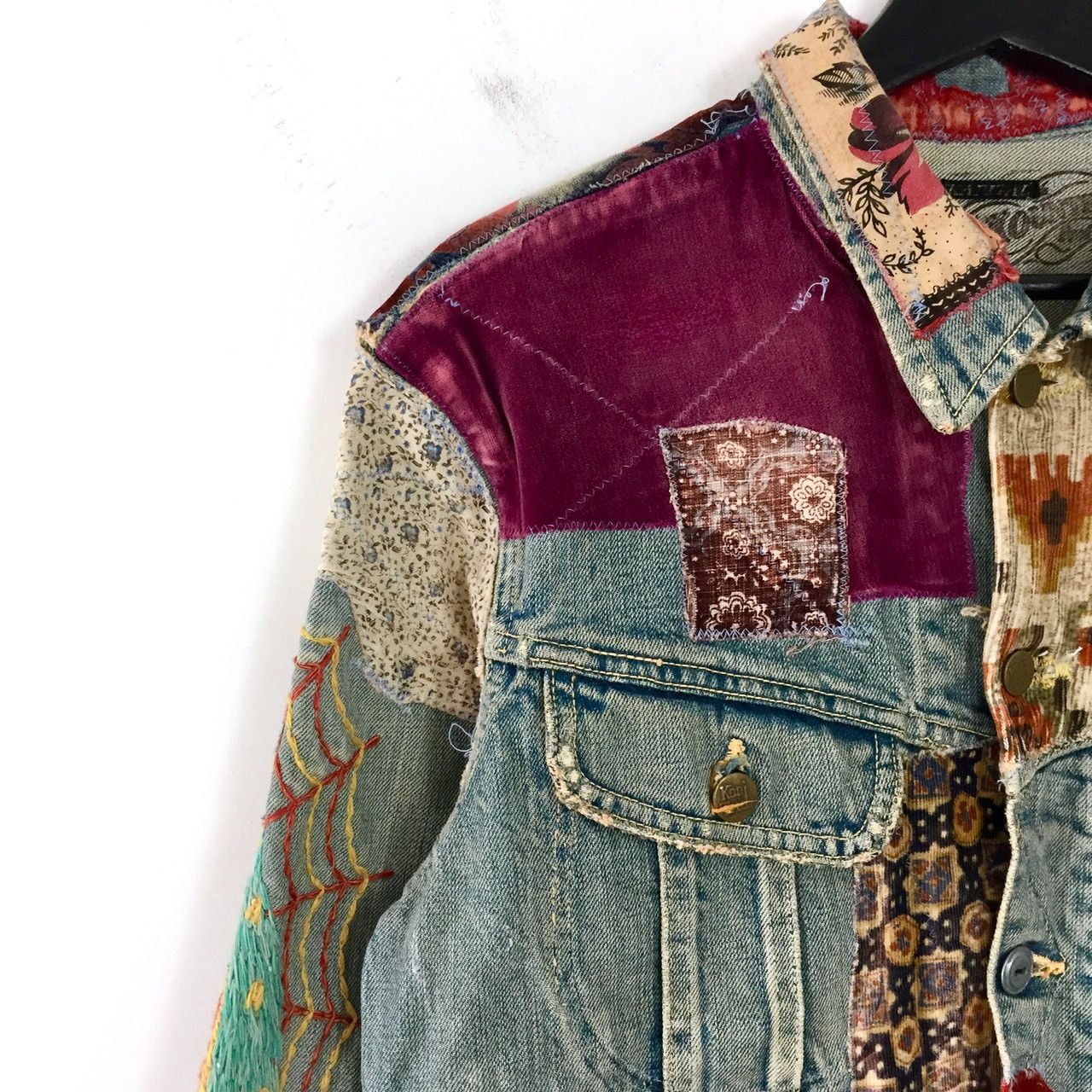 Kapital KAPITAL 15SS VIRGIN MARY PATCHWORK DENIM JACKET Size US M / EU 48-50 / 2 - 5 Thumbnail