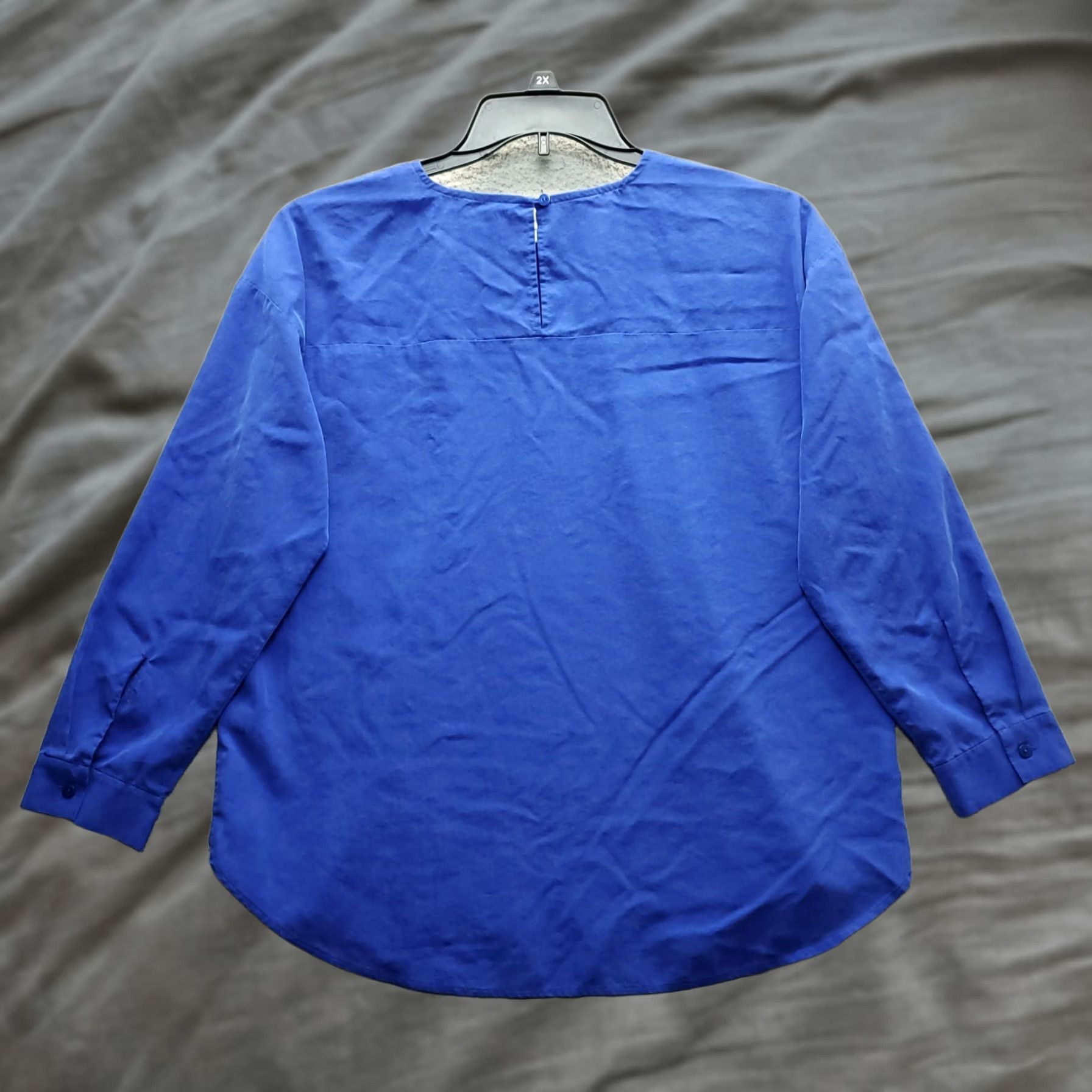 Eileen Fisher Eileen Fisher Tunic Womens XS Blue Lyocell Round Neck Back Button Blouse Shirt Size XS / US 0-2 / IT 36-38 - 1 Thumbnail