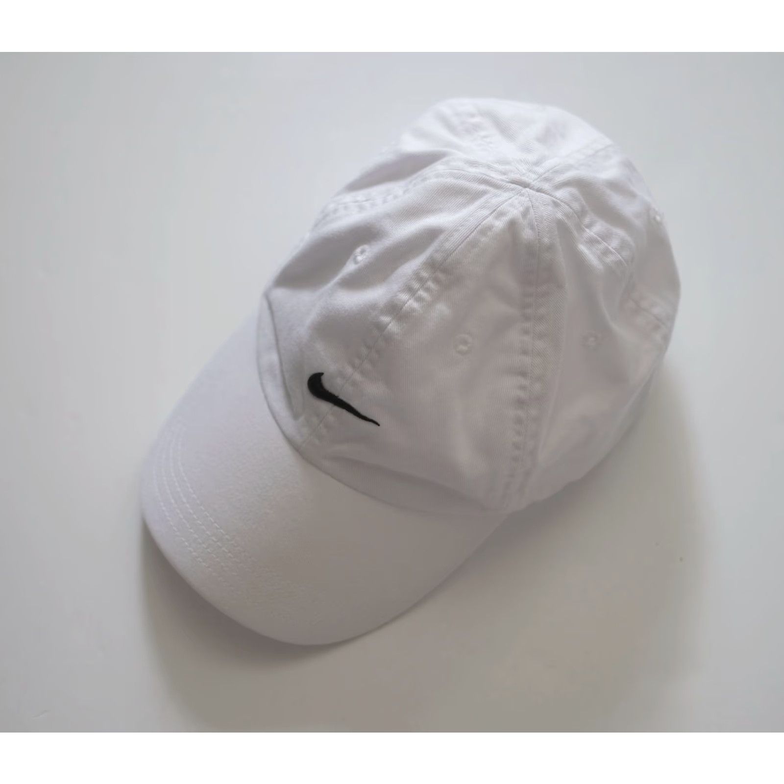 Nike VINTAGE Nike SPORTSWEAR MINI SWOOSH HAT CAP 90s Y2K ADJUSTABLE ONE SIZE MEN'S CAP White Baseball Hat Size ONE SIZE - 5 Thumbnail