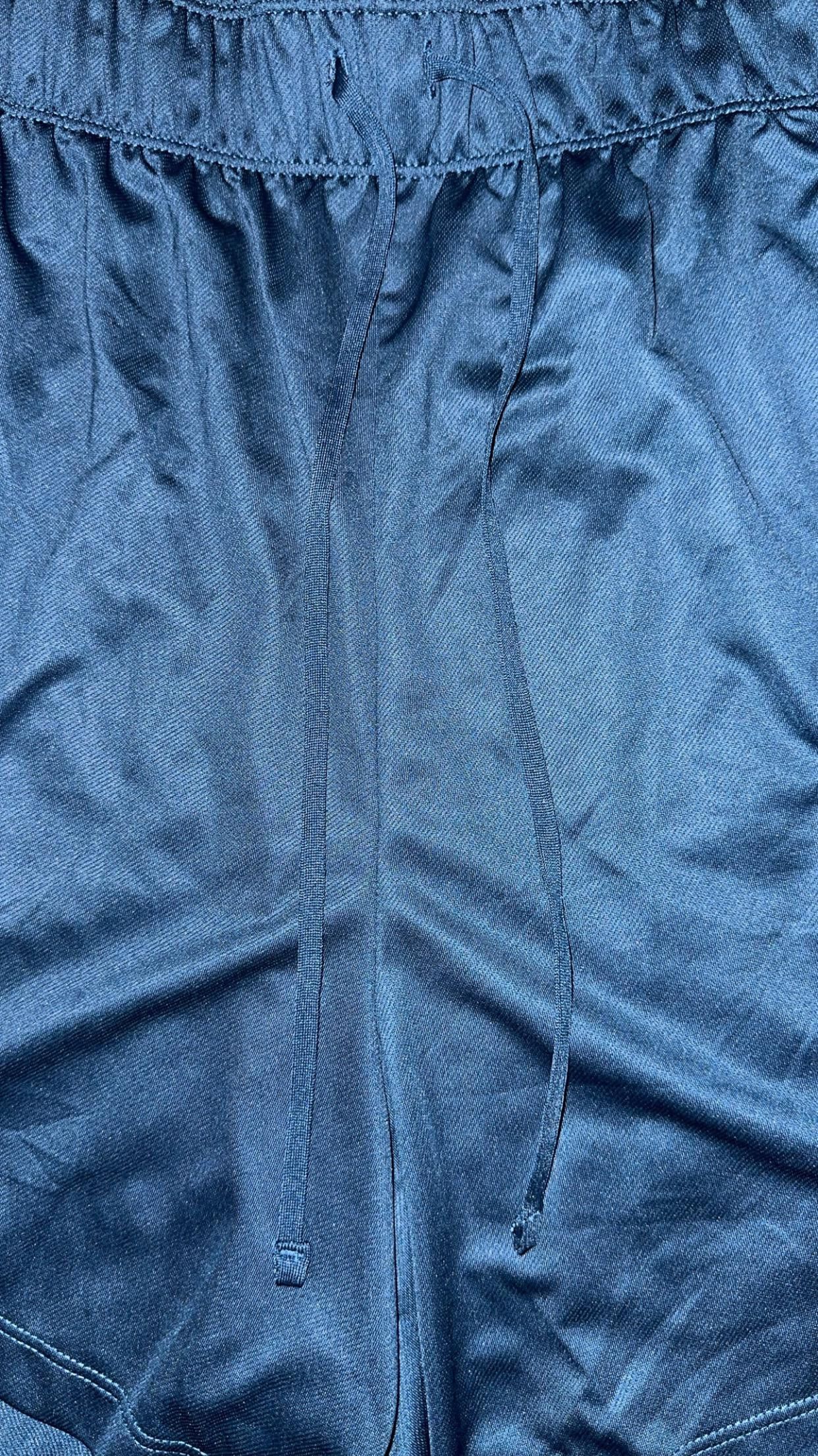 Nike Nike Women's Dri-Fit Attack Training Shorts Size 40" / US 18 - 4 Thumbnail