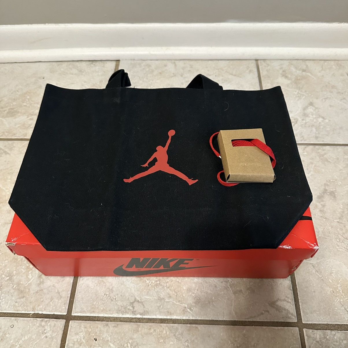 Jordan Brand Jordan 1 Retro High OG Satin Bread Size US 10.5 / EU 43-44 - 8 Thumbnail