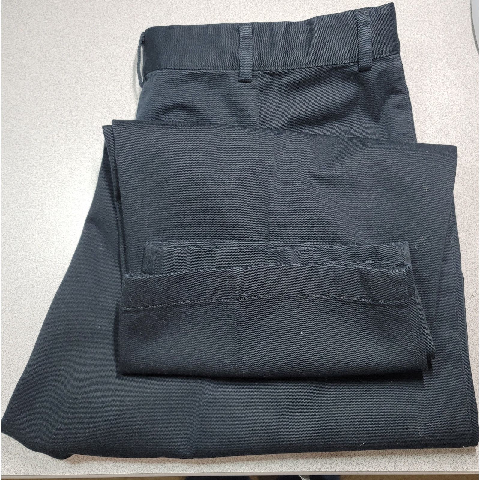 L.L. Bean L.L. Bean Black Pleated Front Original Fit Dress Pants 16 Size 38" / US 16 / IT 52 - 5 Thumbnail