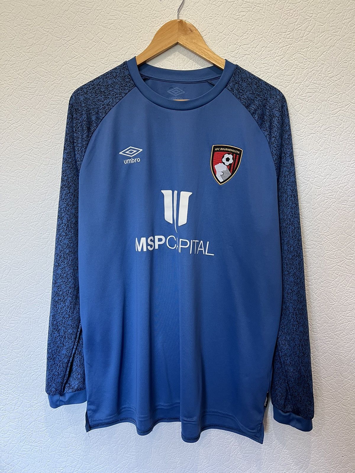 Umbro Umbro Bournemouth 2021/2022 Goalkeeper Kit Soccer Jersey Size US XXL / EU 58 / 5 - 1 Thumbnail