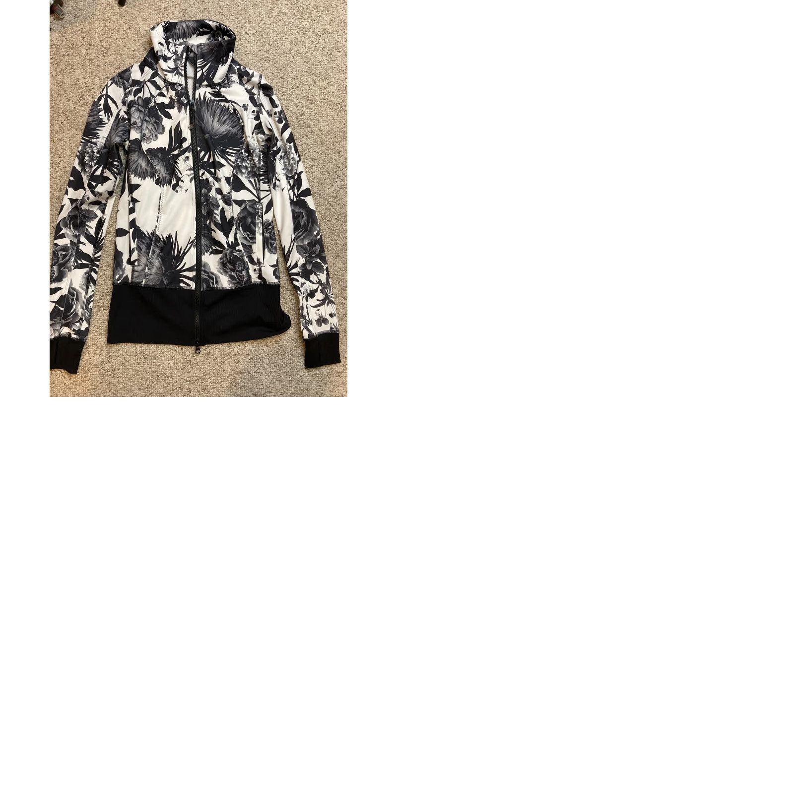 Lululemon Lululemon Nice Asana Jacket Women Sz 4 Brisk Bloom Floral Full Zip Black White Size S / US 4 / IT 40 - 9 Thumbnail
