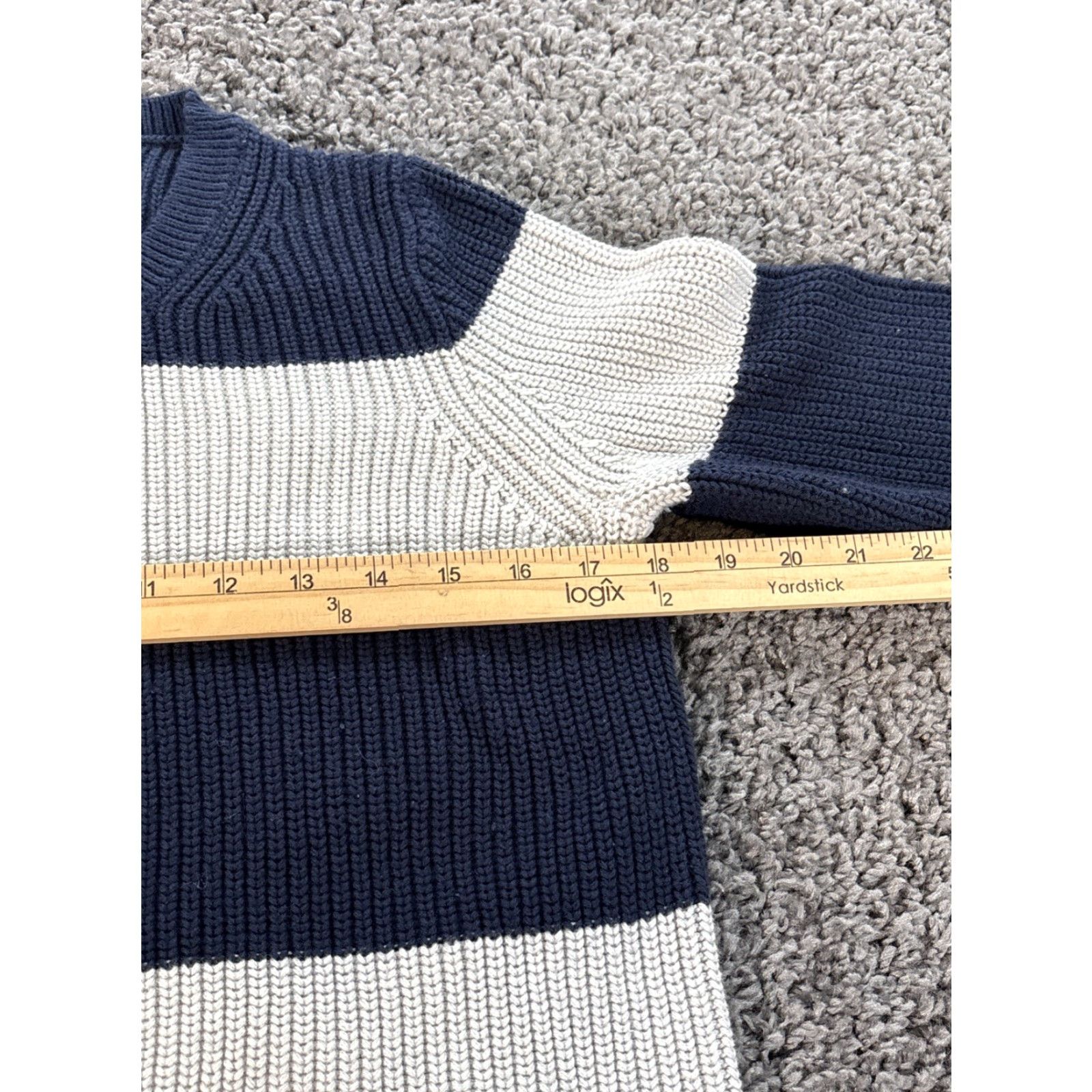 J.Crew **J CREW Women's Med Blue Stripe Cable Knit Classic Pullover Sweater** User: J CREW Women's Med Blue Cable Knit Stripe Classic Pullover Sweater Size M / US 6-8 / IT 42-44 - 3 Thumbnail