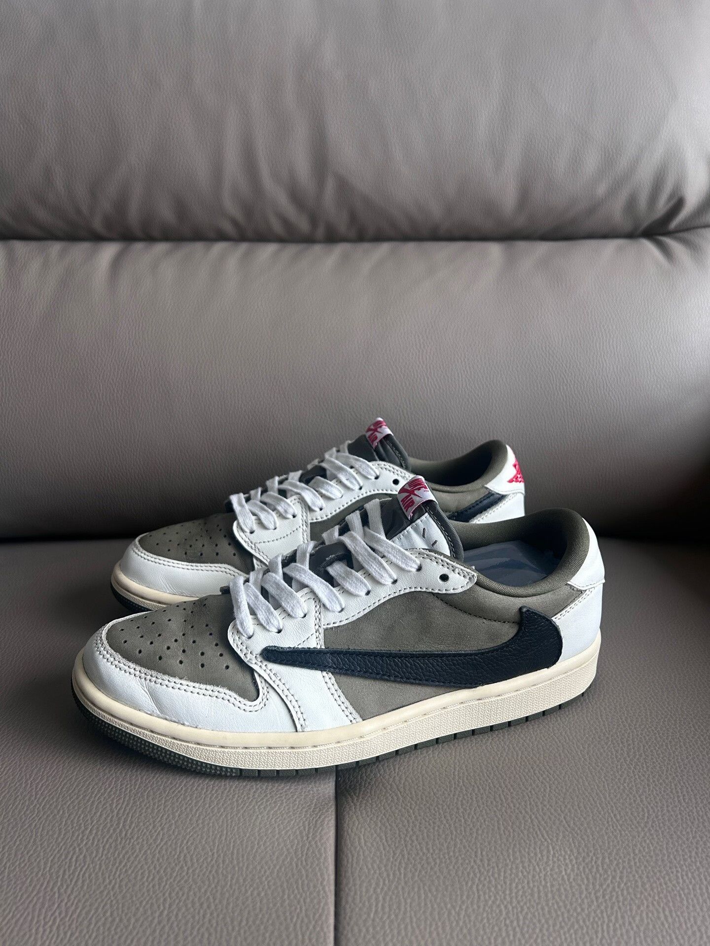 Nike Nike Lowtop Sneakers 40 Men Size US 7.5 / EU 40-41 - 1 Thumbnail