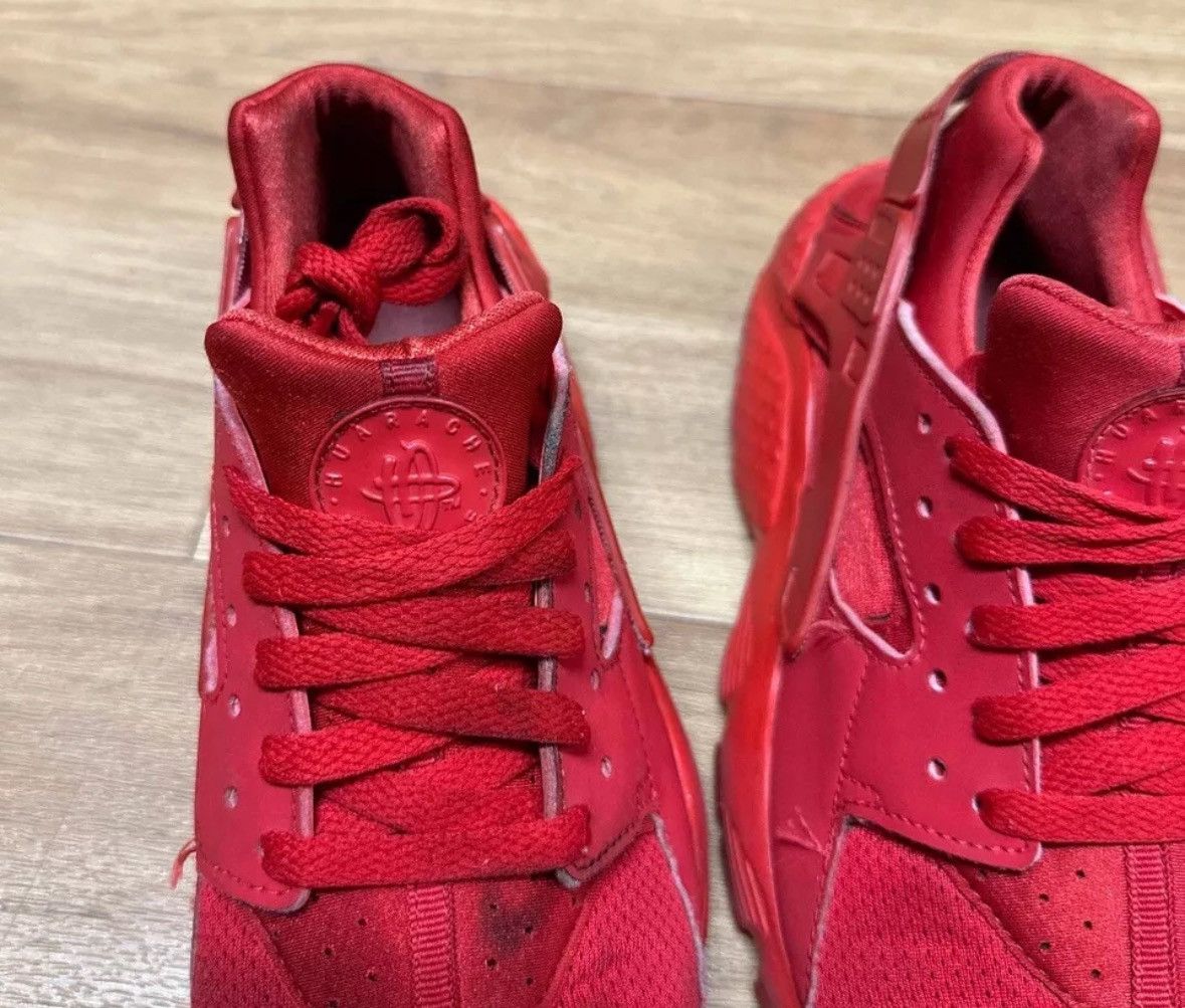 Nike Nike Huarache Run Low Triple Red Size US 7 / EU 40 - 9 Thumbnail